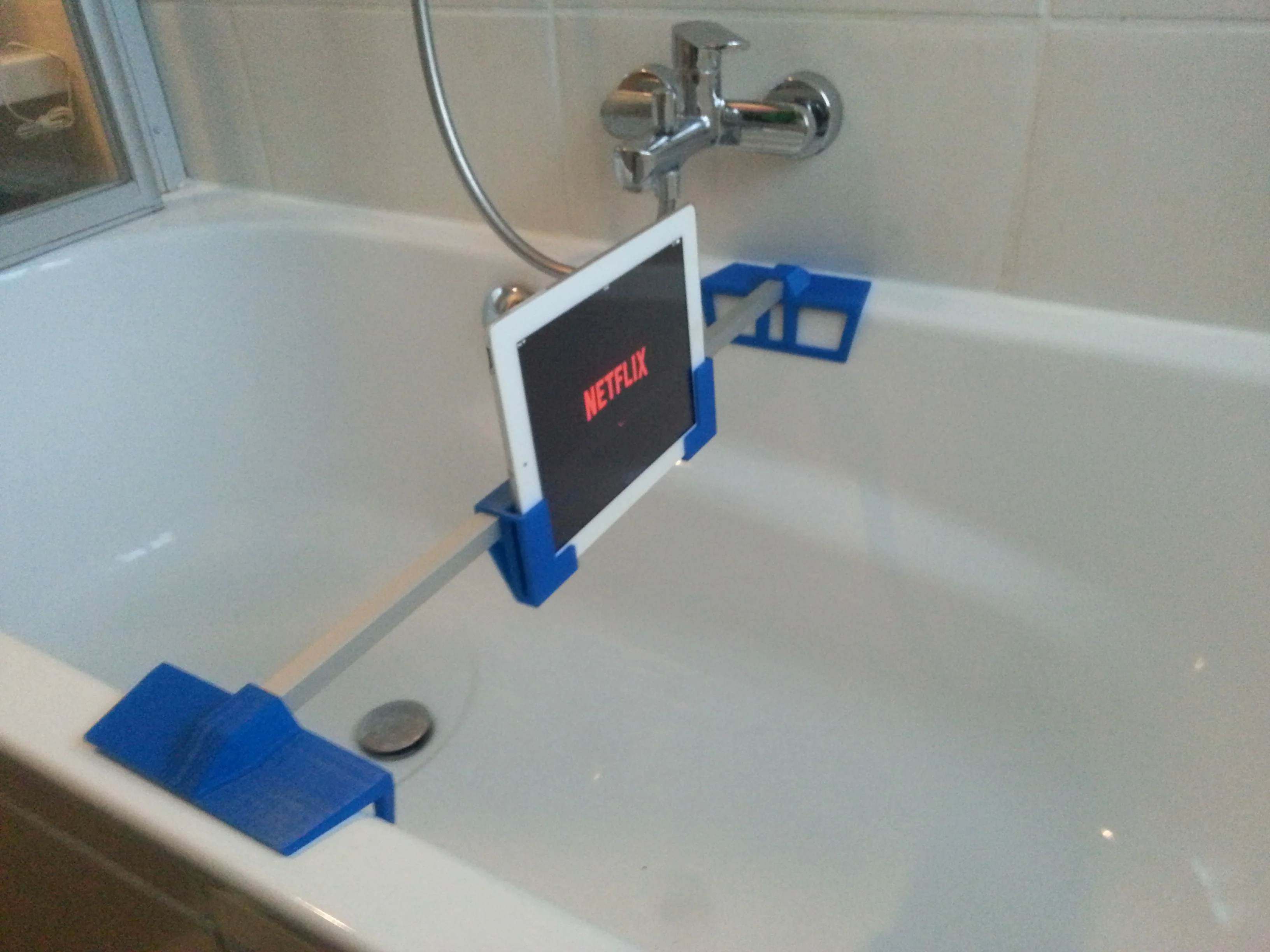 iPad Bathtube Holder
