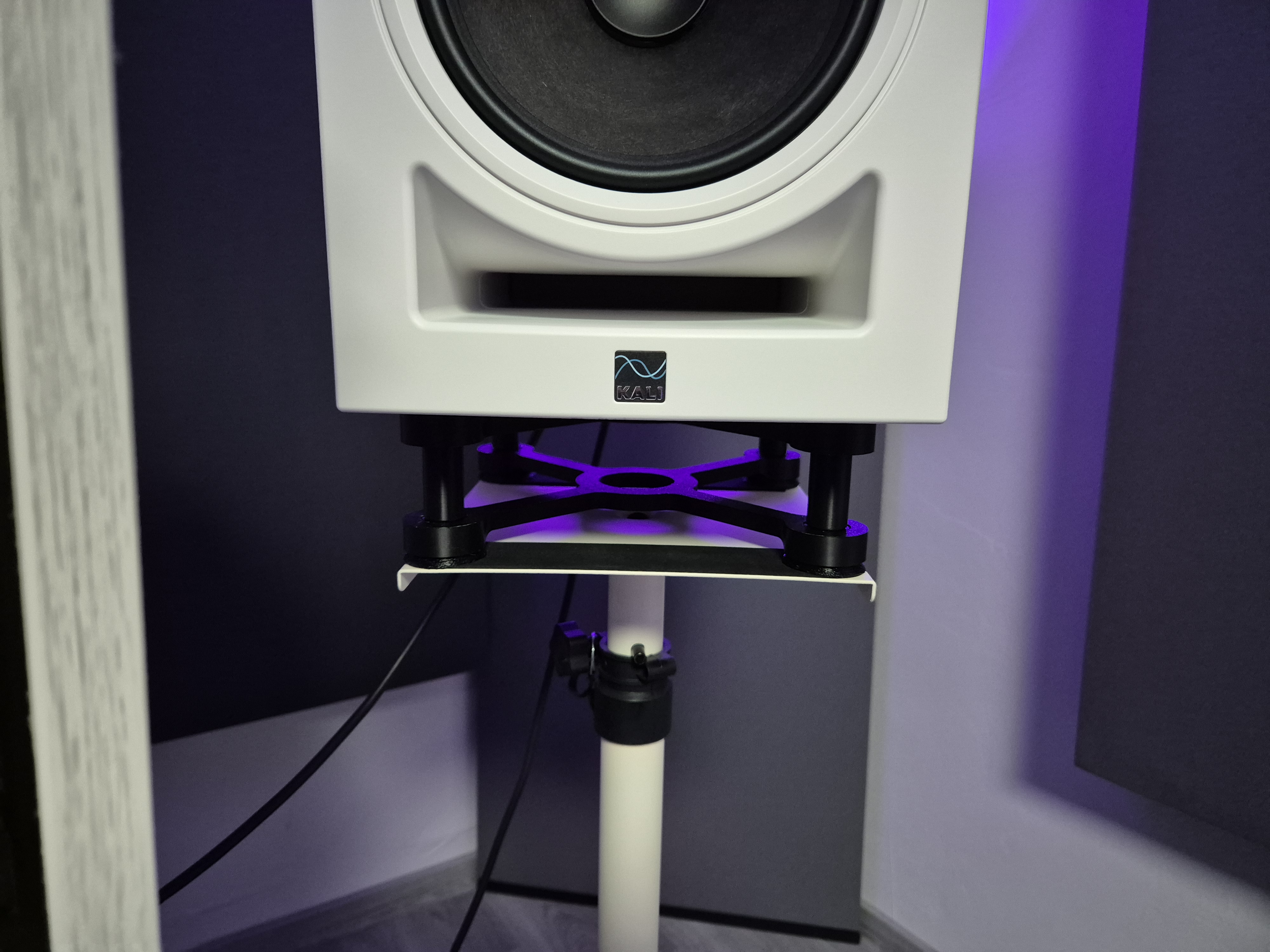 Isolation Stand