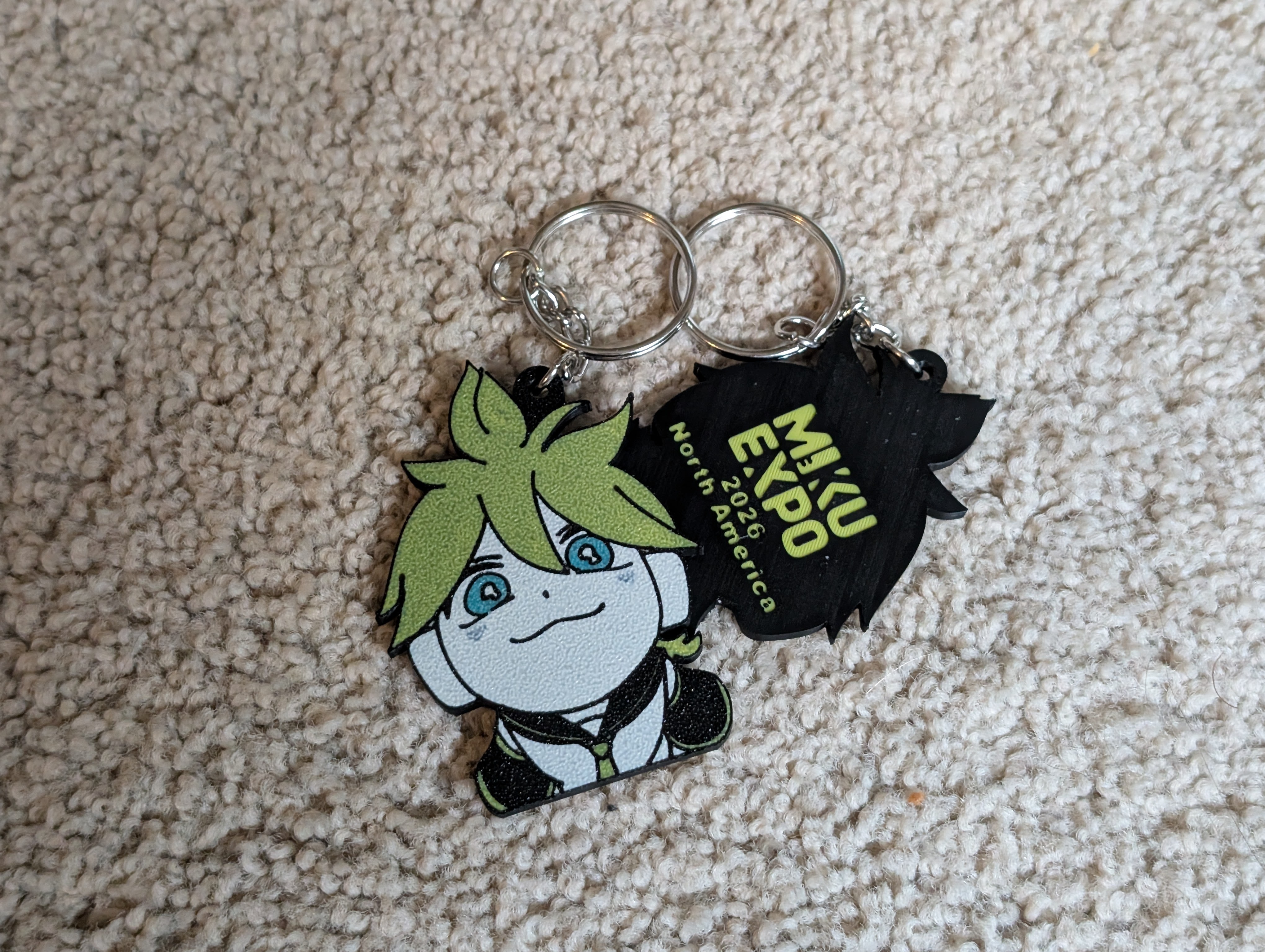 Looking Up Chibi Len Keychain
