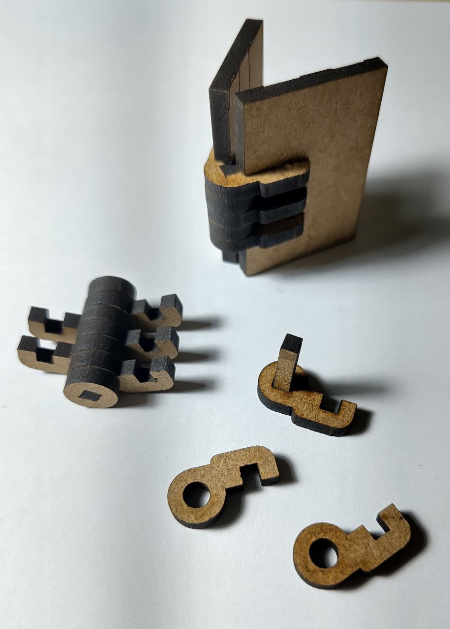 Frontissa per a tall làser / Hinge for laser cutting