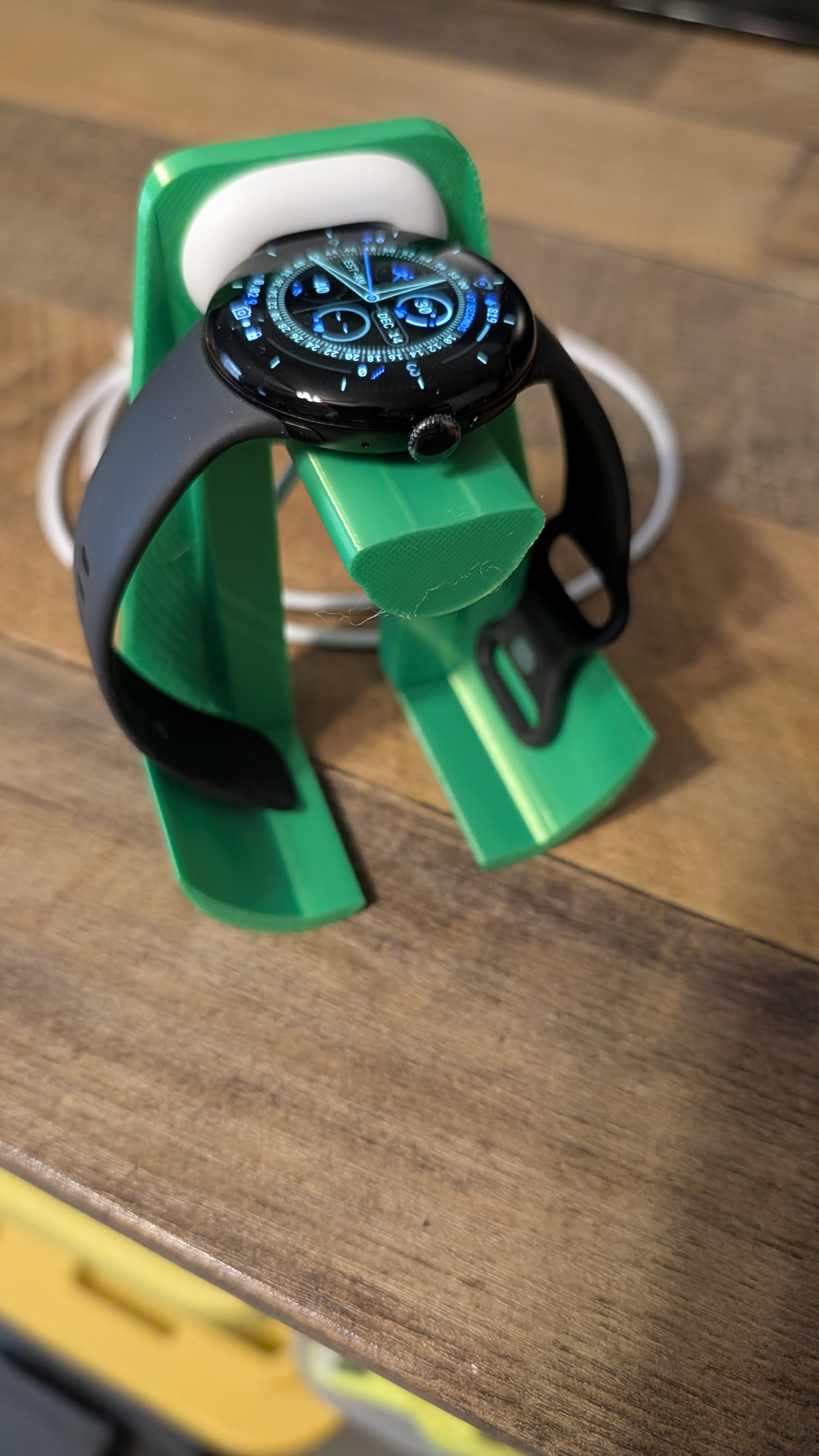 Google Pixel Watch 4 Charging stand