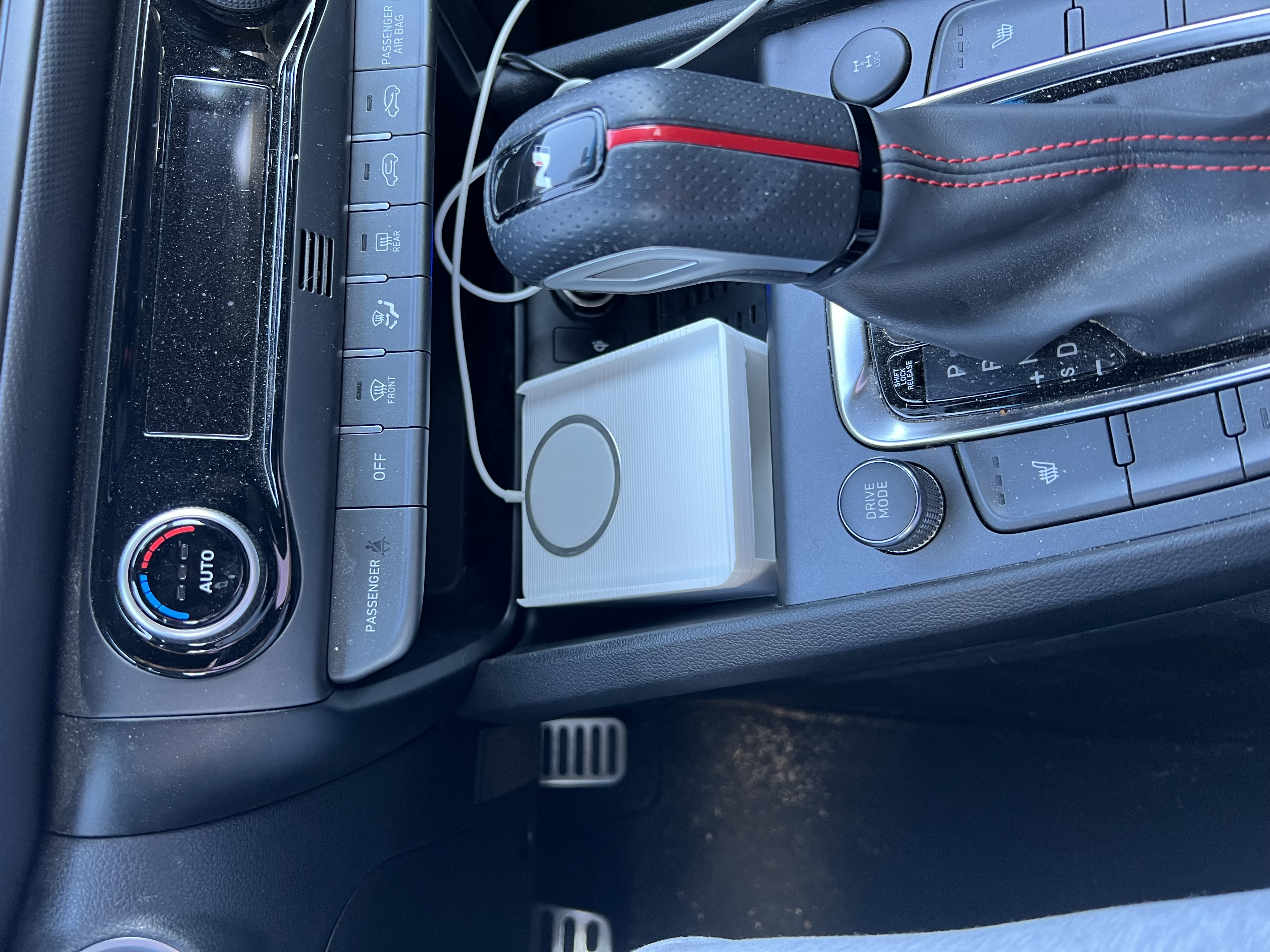 Hyundai Kona Magsafe stand
