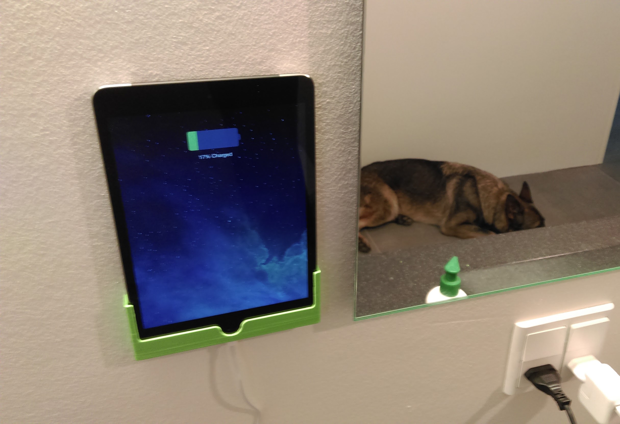 ipad mini wall mount with changer cable
