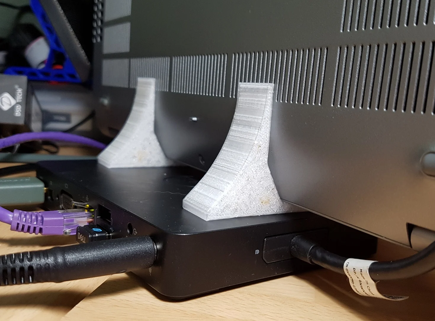 Dell Precision 3551 Vertical Stand