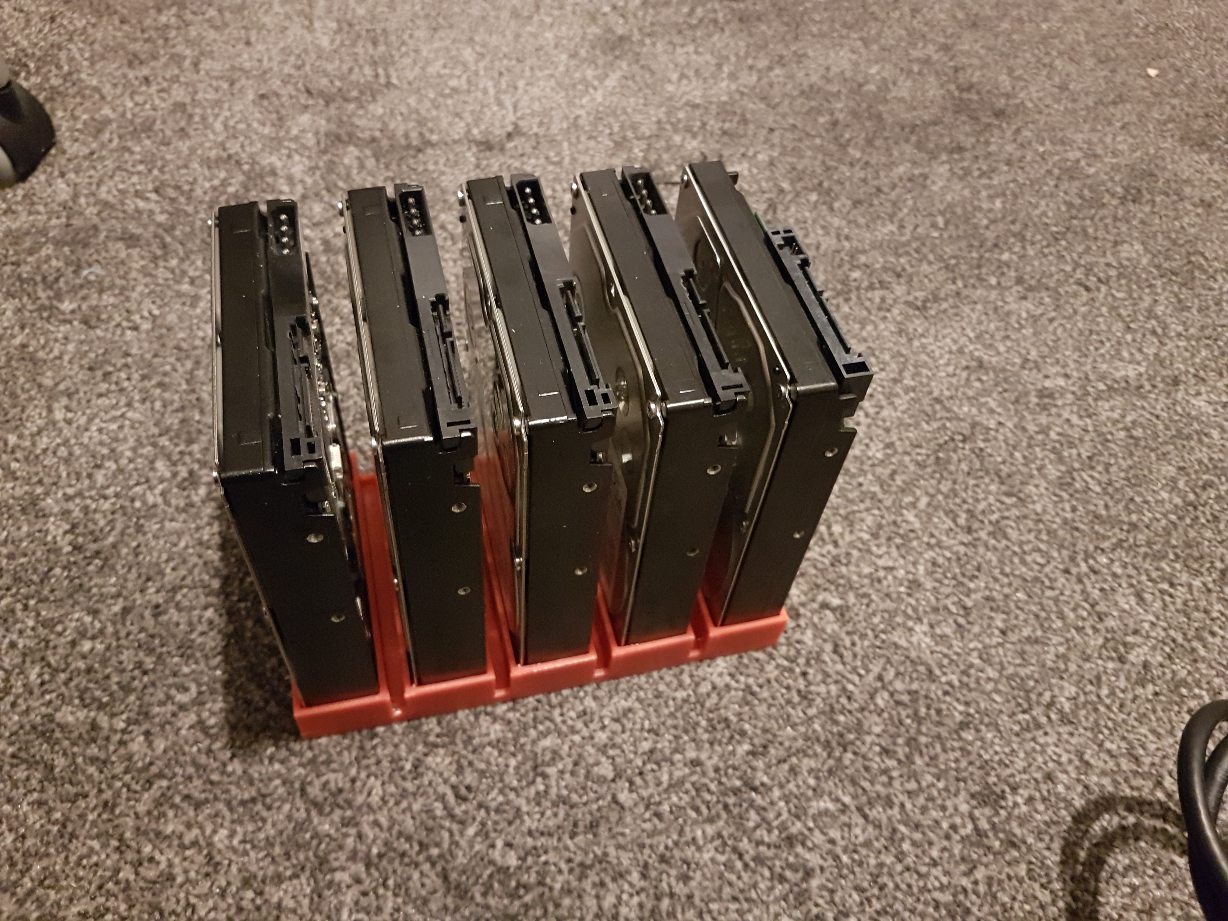 parametric hard disk holder