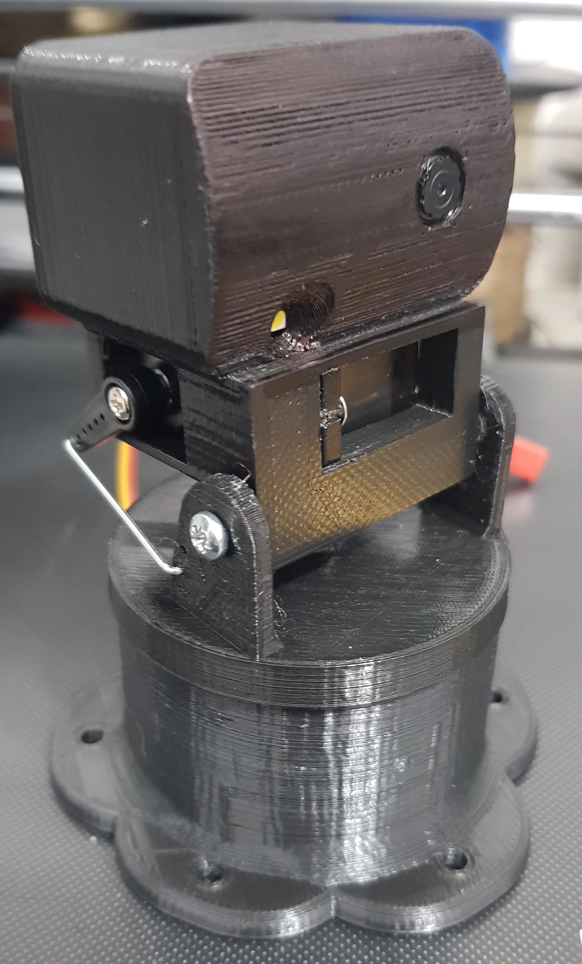 Camera mount MG90s Tilt and Yaw (Arduino ESP32-Cam)