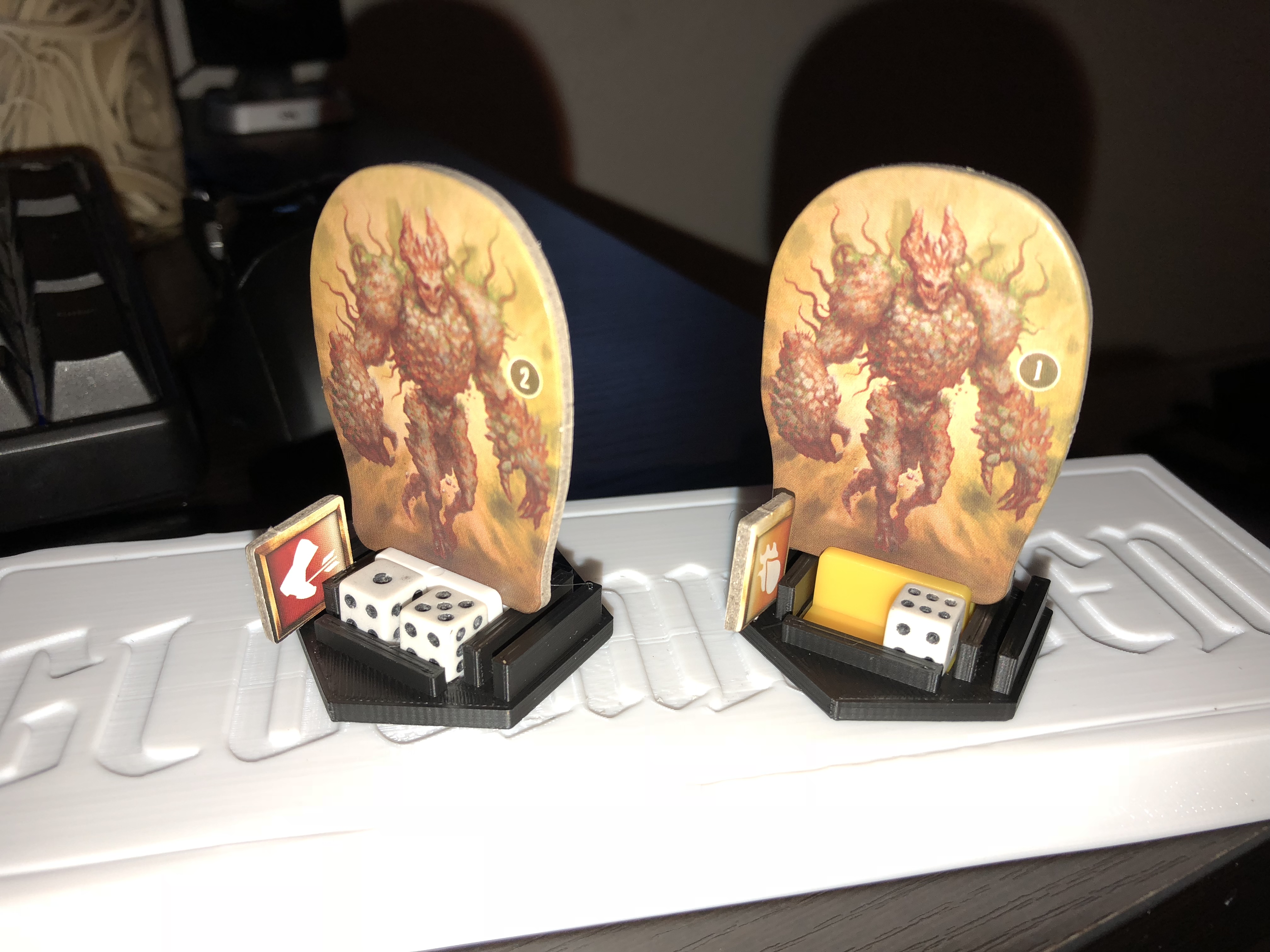 Gloomhaven Monster Standee Base - Health/Status Tracker Fitting