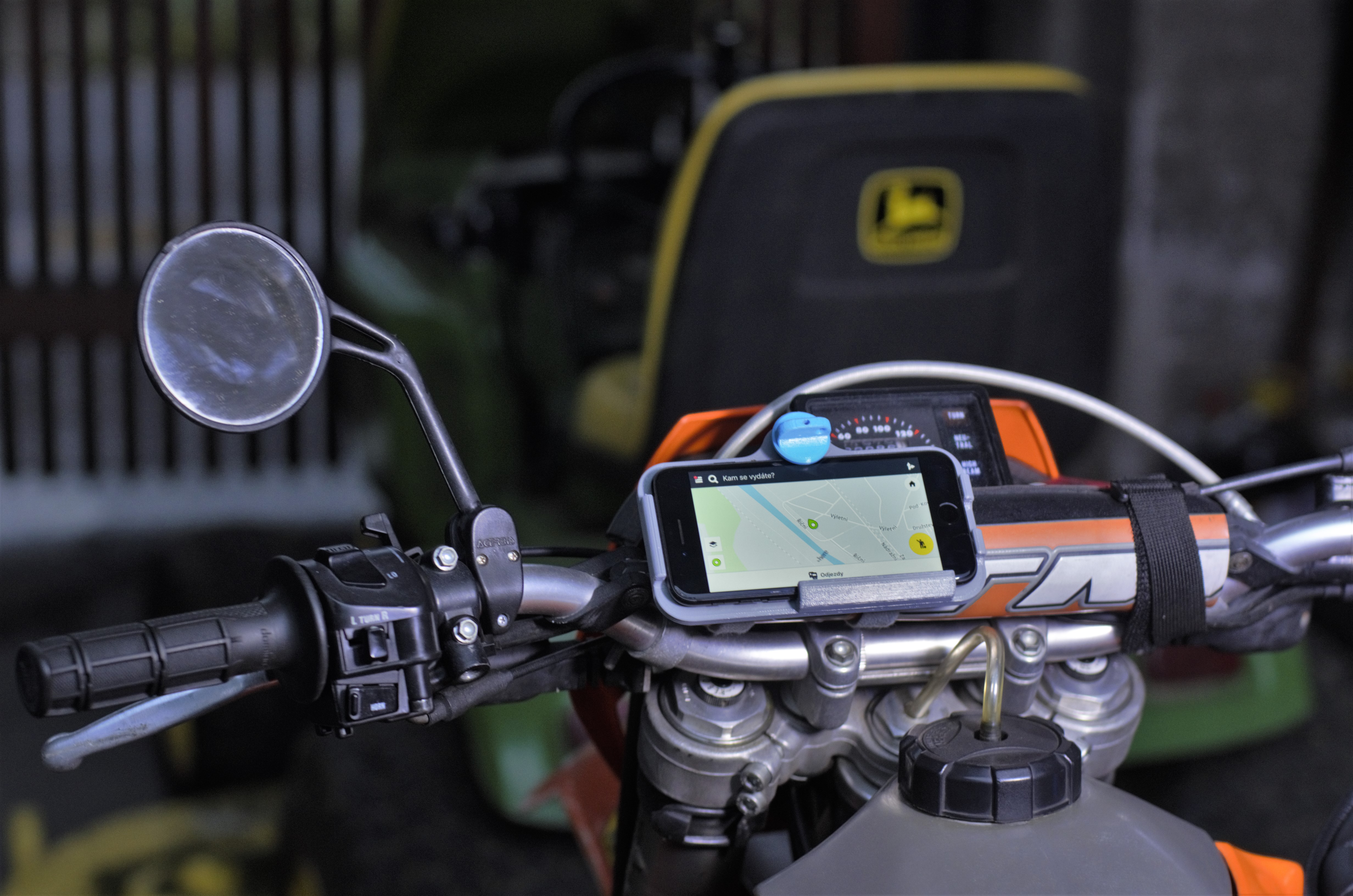 iPhone 7/8 bike case