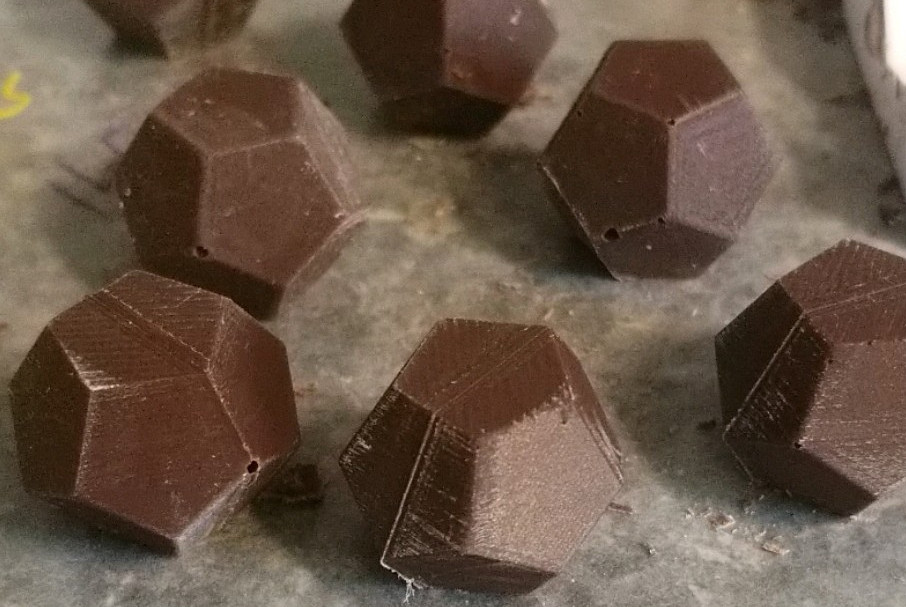 d12 die chocolate mold