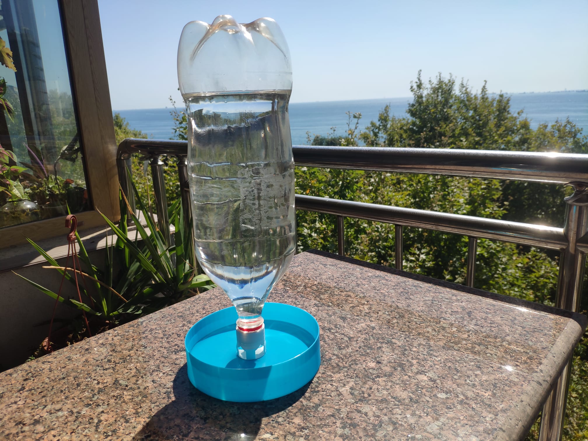 Pet Water Dispenser - Feeder for Vasemode