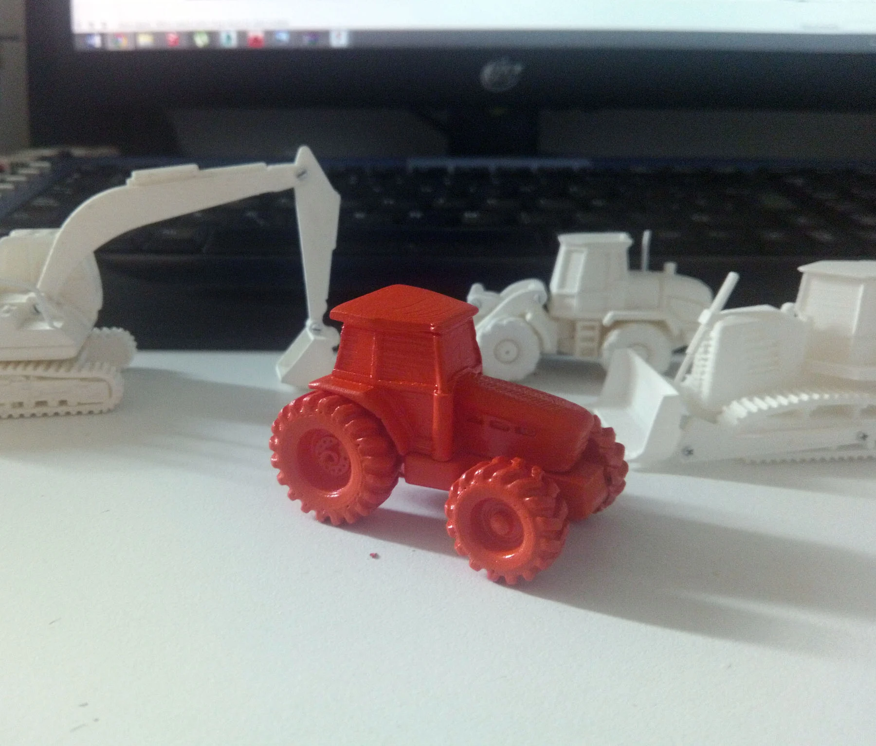 Easy to print Generic Tractor (esc: 1:100)