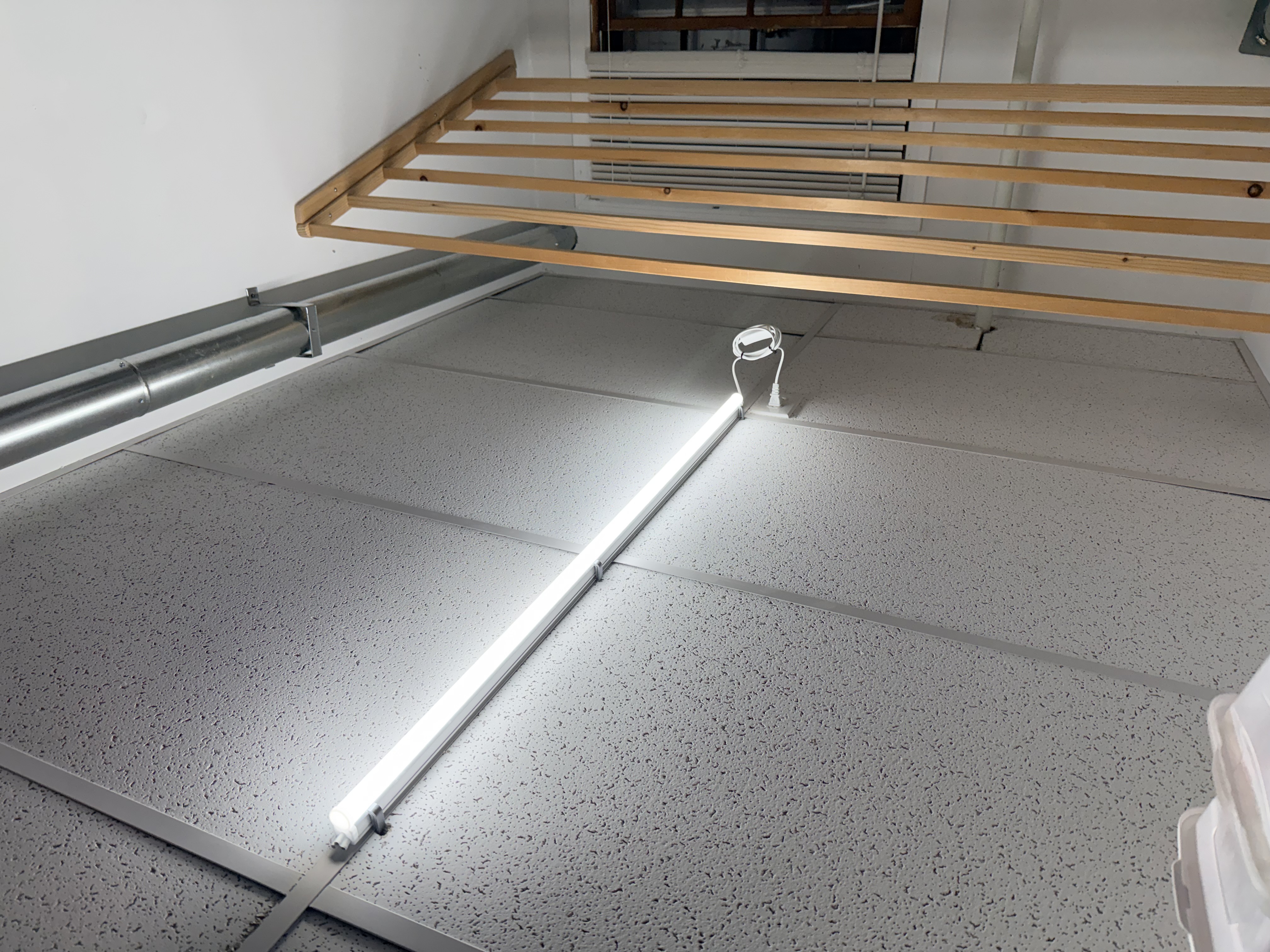 LED T5 Light Bar Drop Ceiling Clip