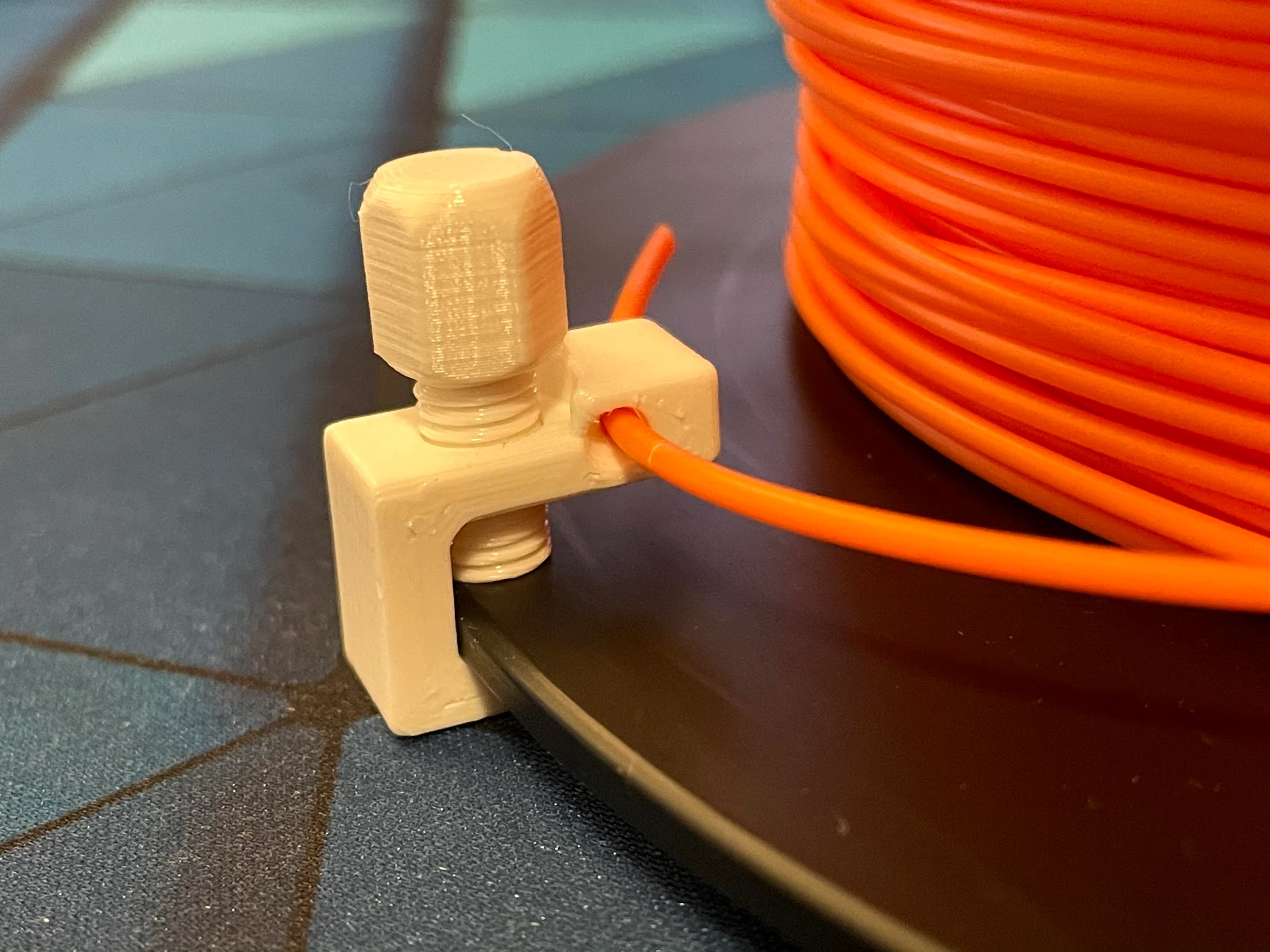 "Super Crift" universal filament clip
