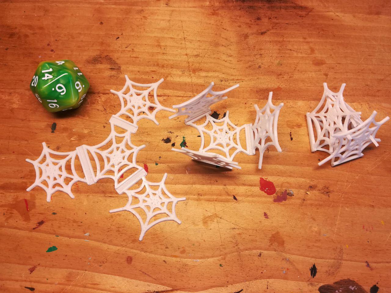 foldable Spiderweb - 28mm decoration