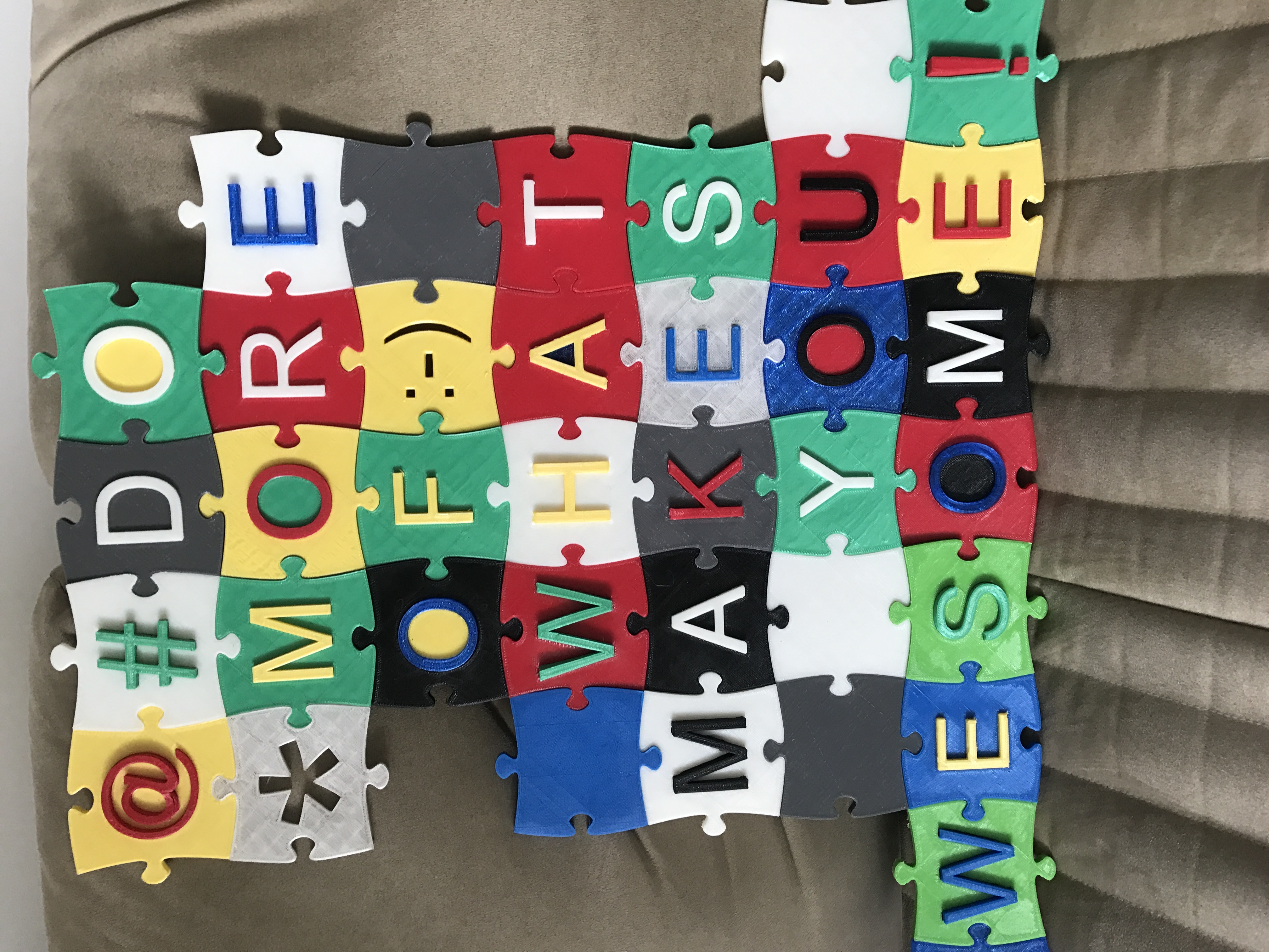 Alphabet Puzzle - Quebra cabeça em formato de alfabeto
