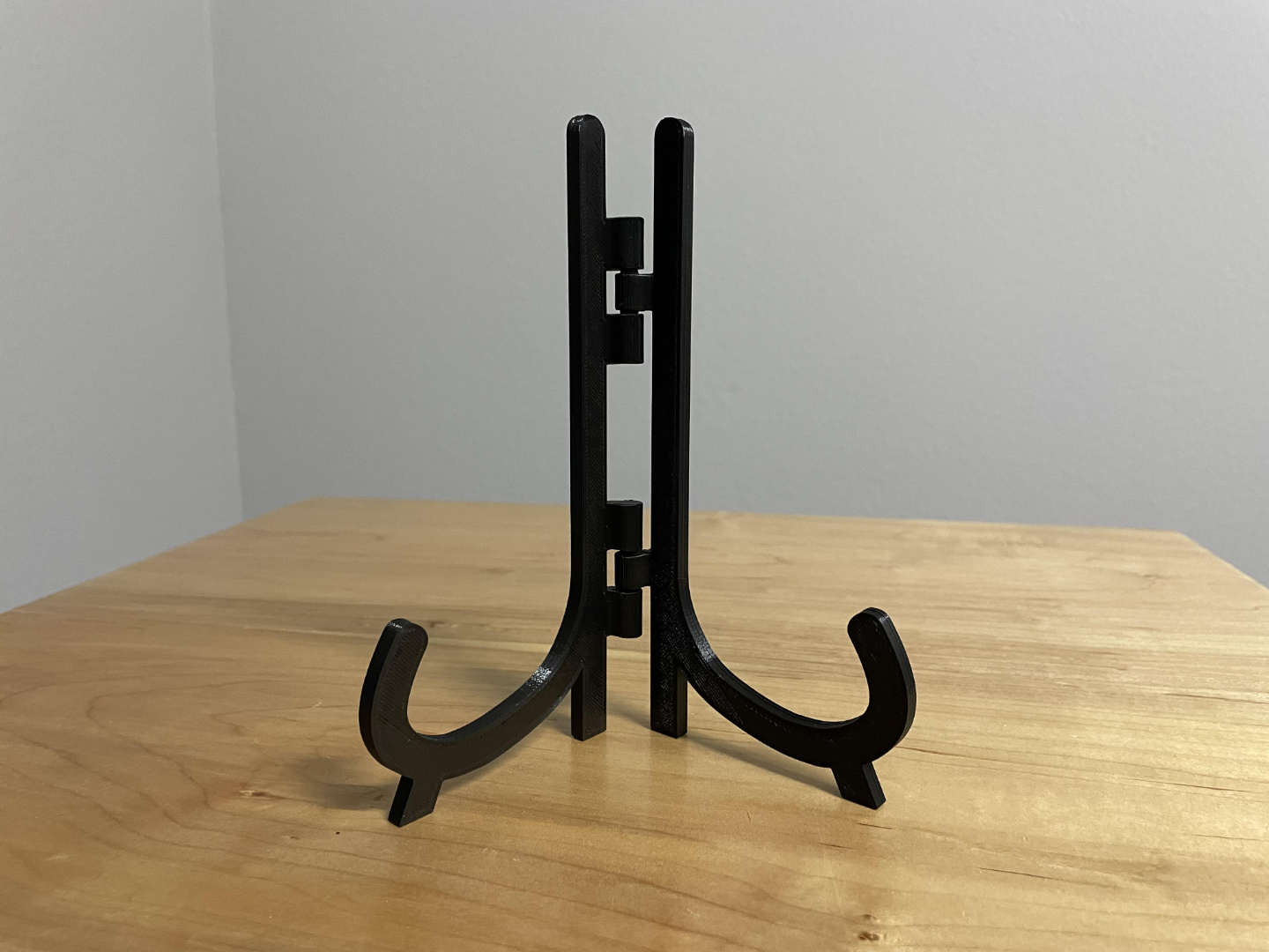 Print in Place Picture Easel and Plate Stand