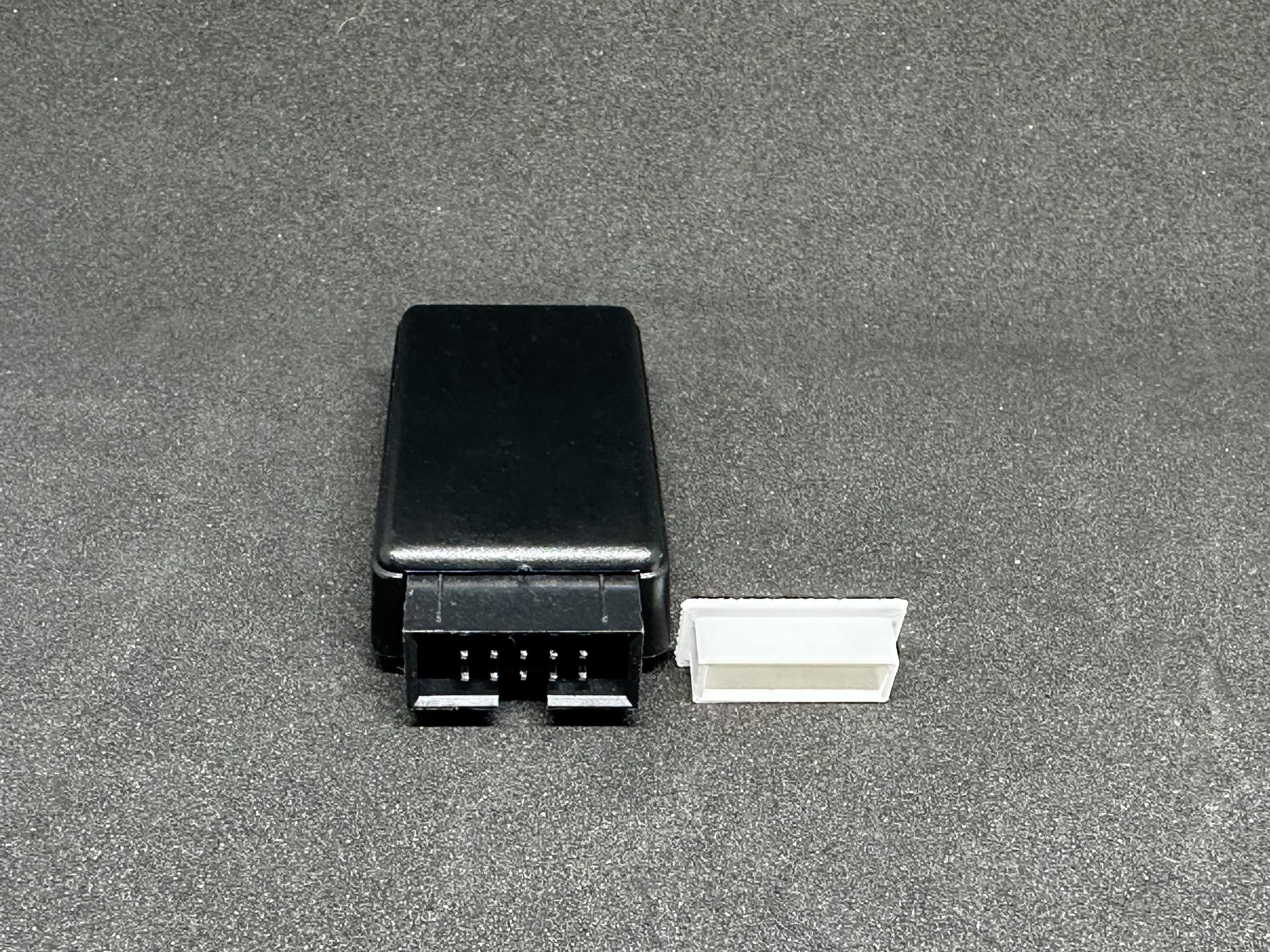 10-pin connector cap