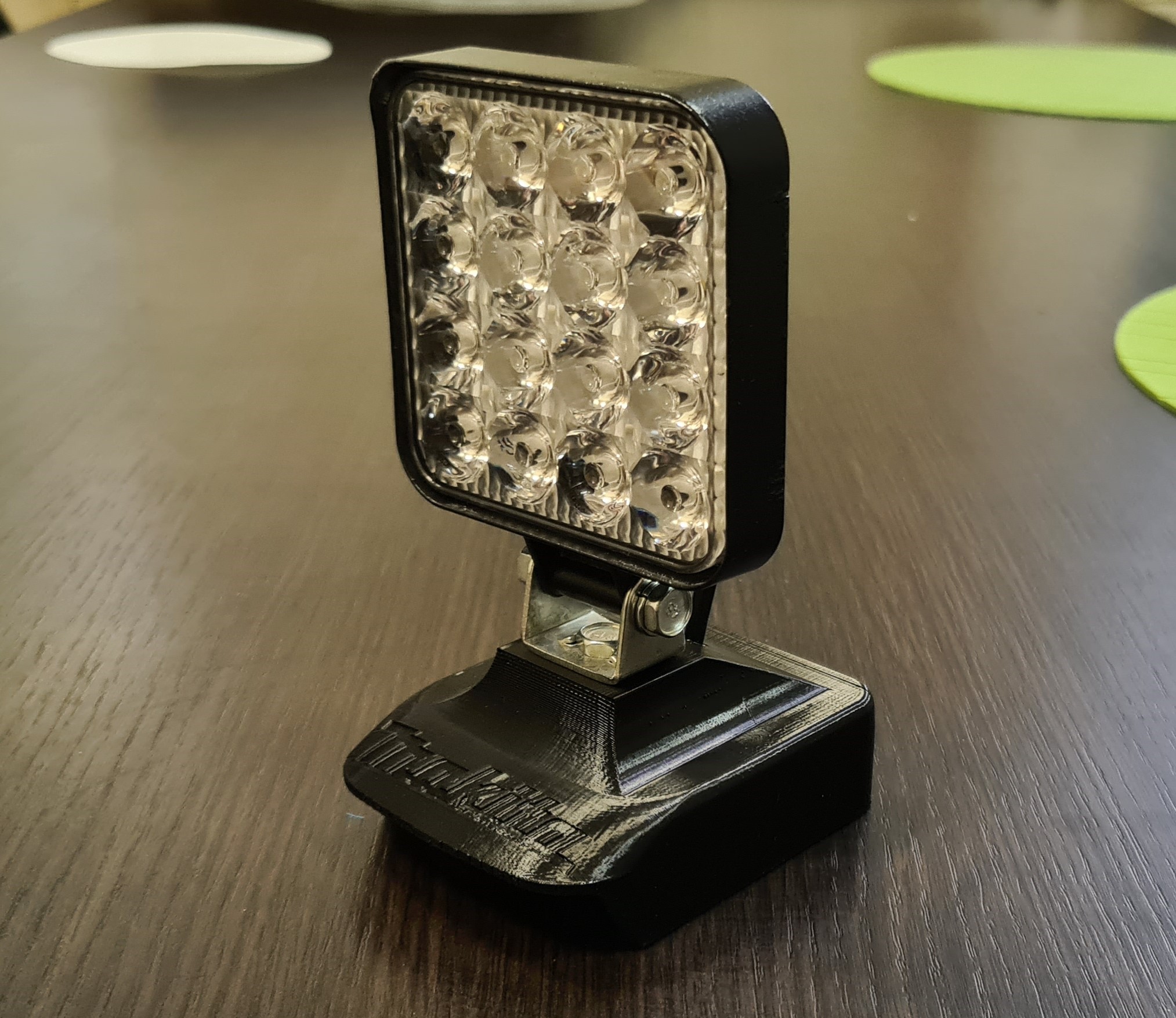 Makita 18V Worklight / Battery Adapter