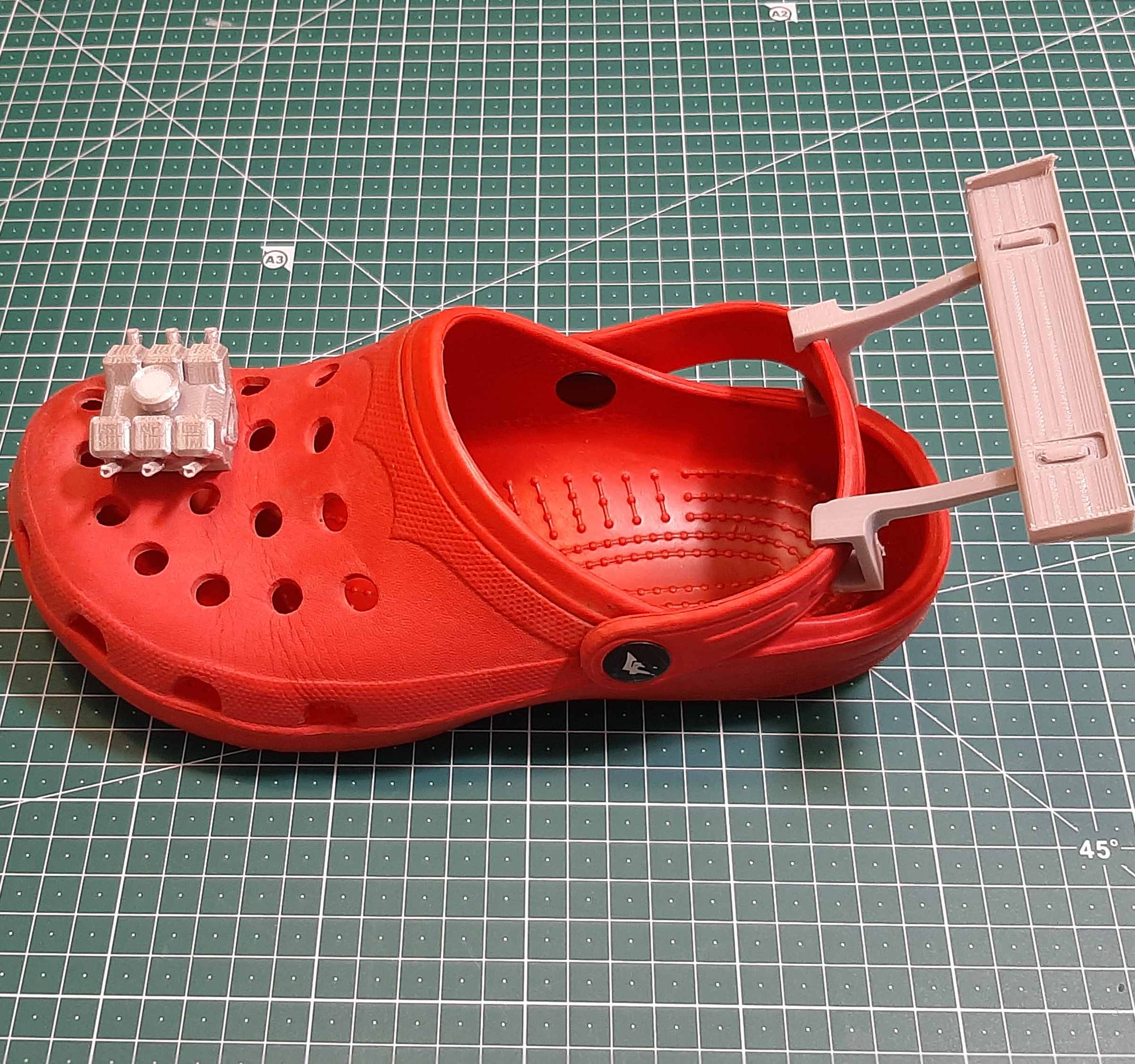 Crocs Super Car, Jibbitz, Charms, Pins