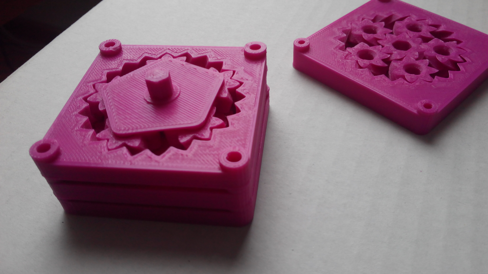 Stackable planetary gearbox