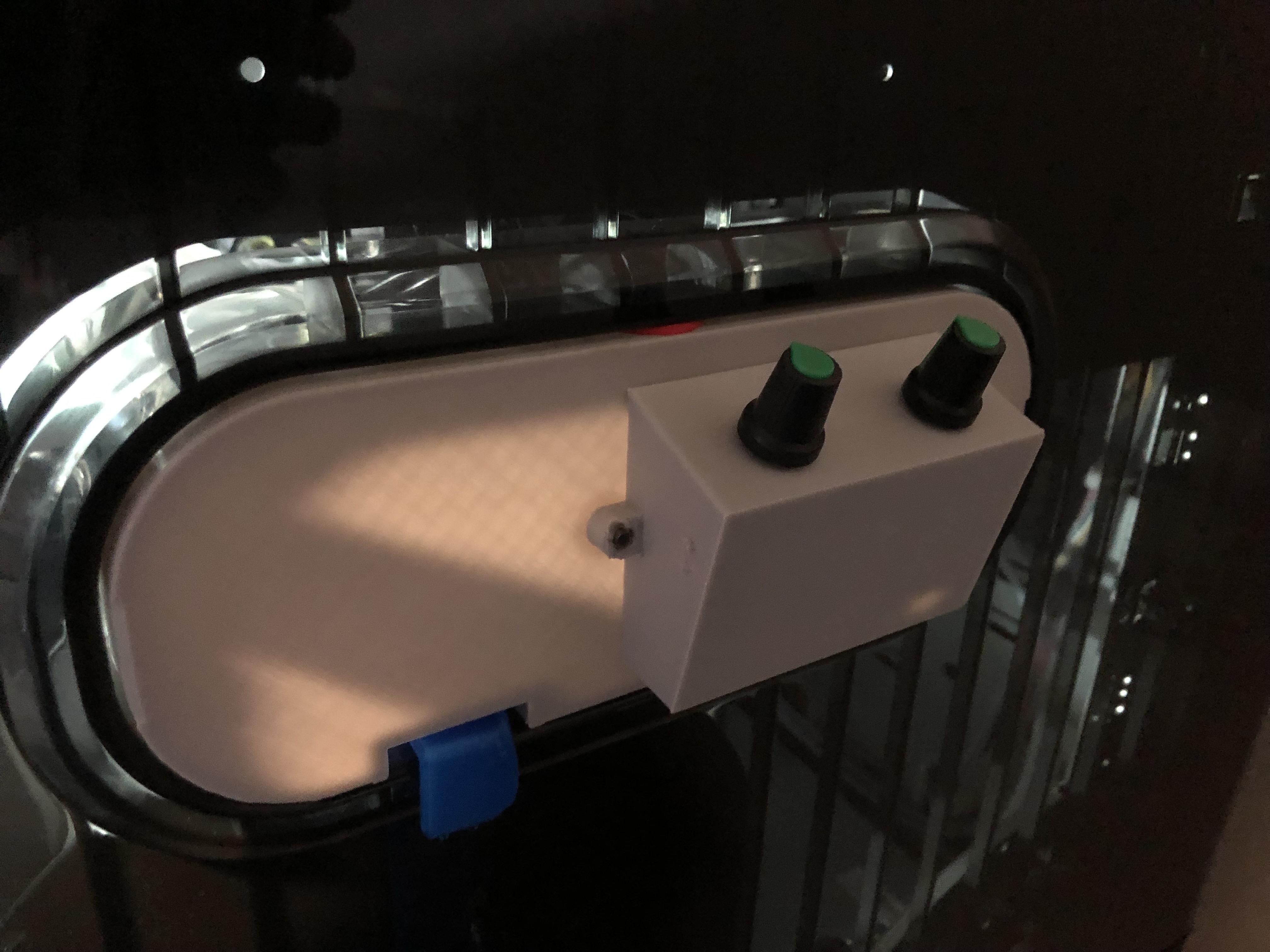 Da Vinci Pro multi fan controller box