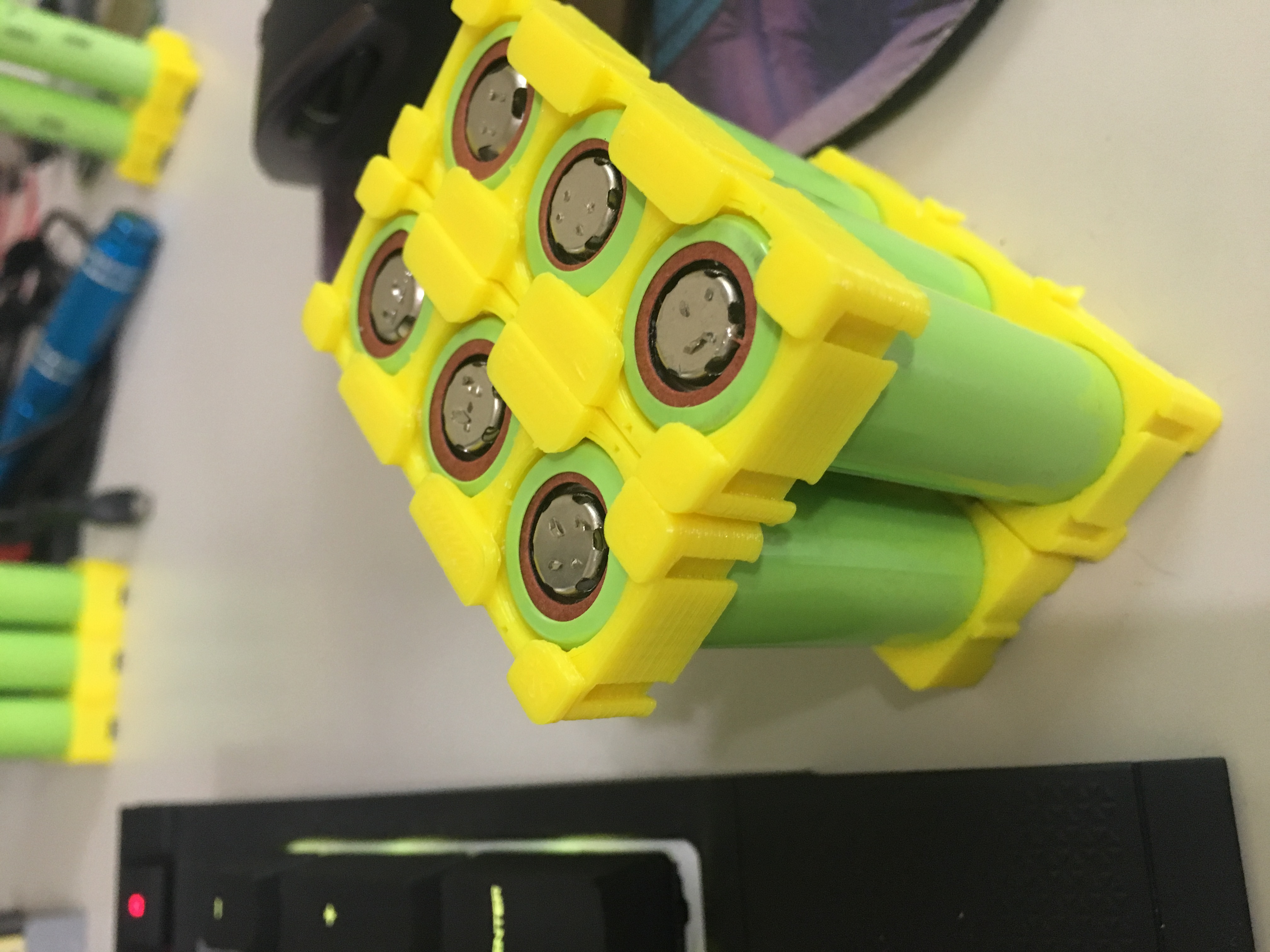 18650 Battery Spacers -- Interlocking