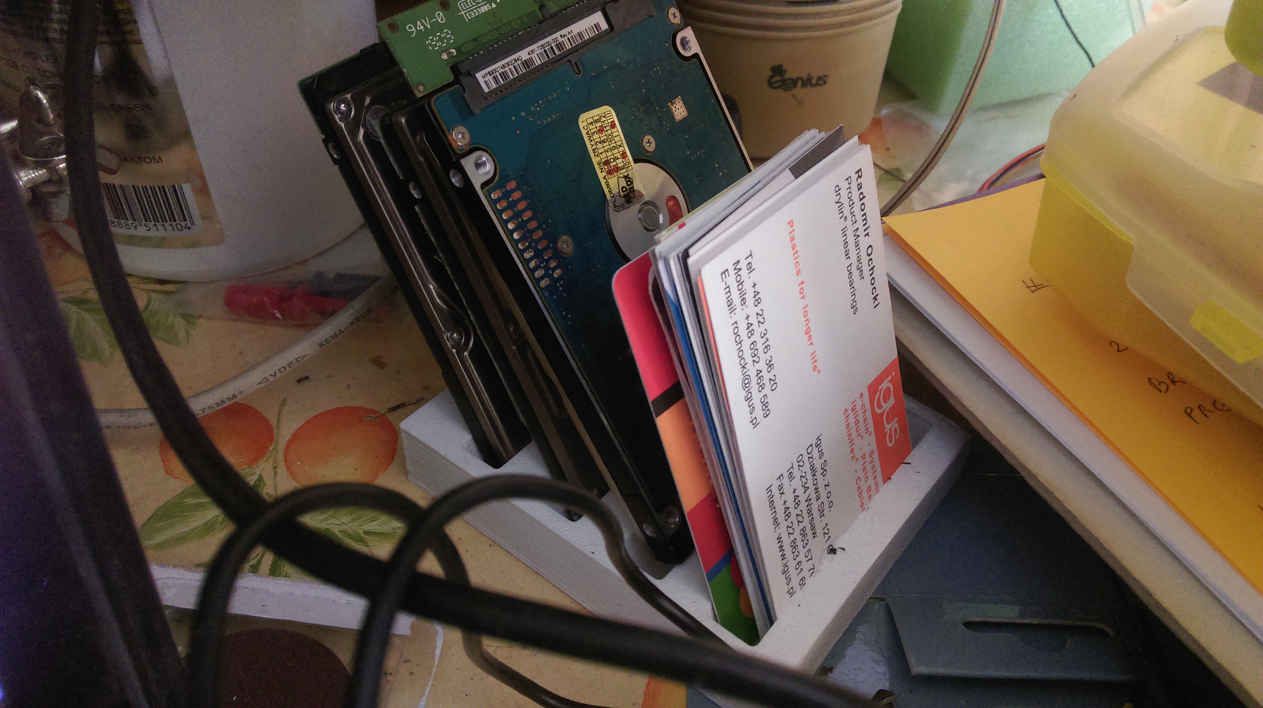harddrive stand holder 2,5 inch