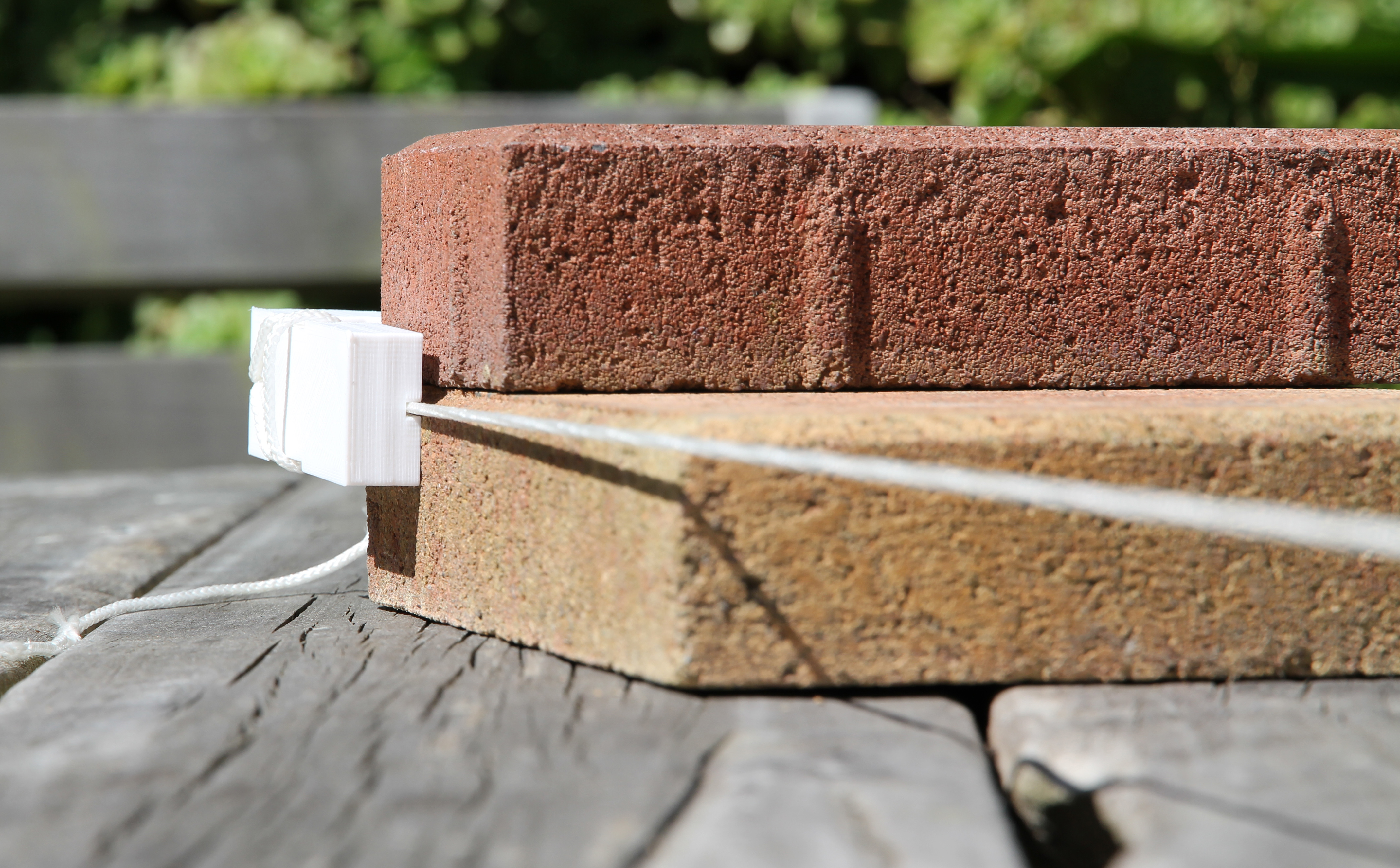 Brick Laying String Level Assist