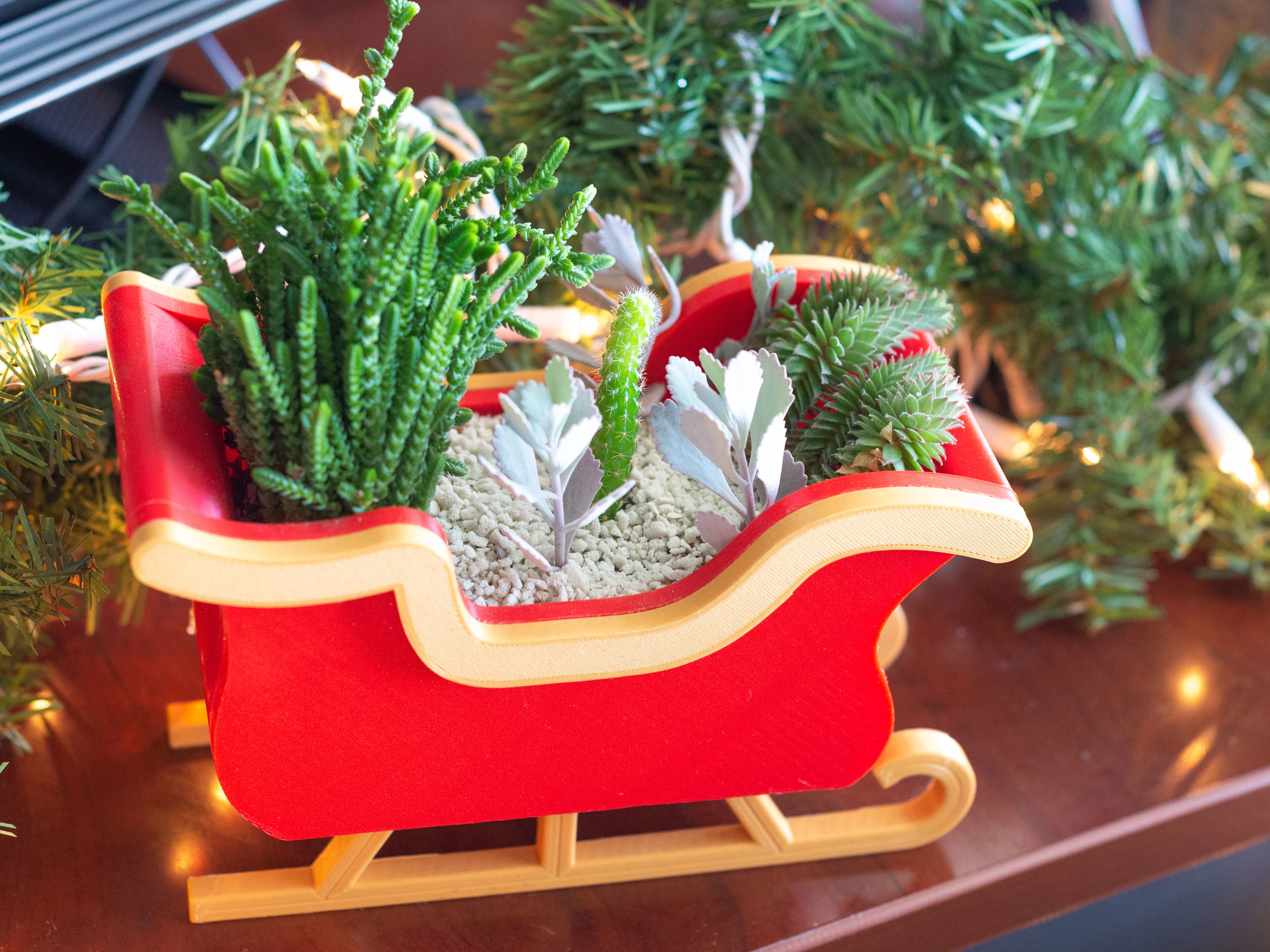 Christmas Sleigh Decor/Planter