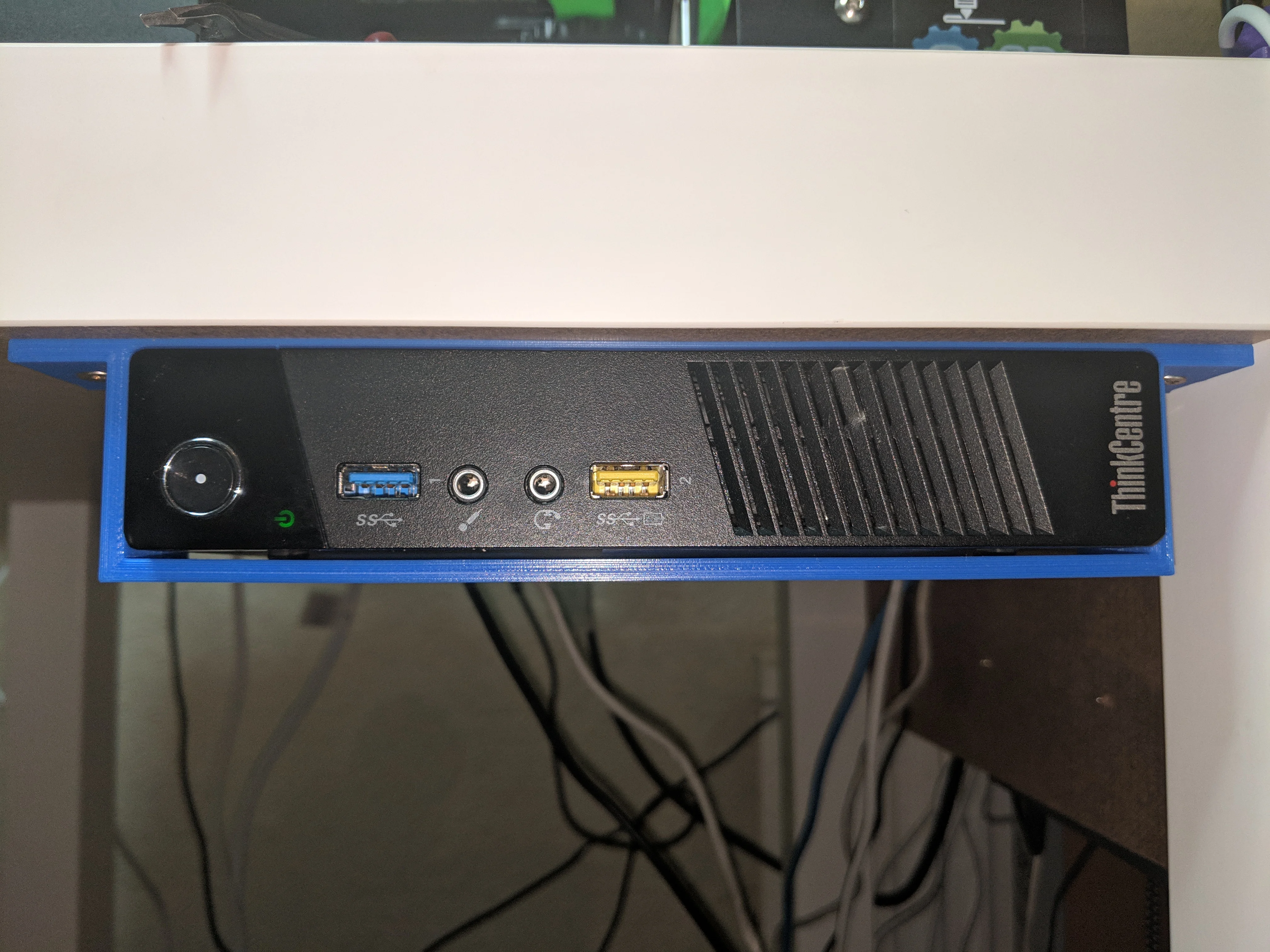 Lenovo M73 Small form factor under desk bracket