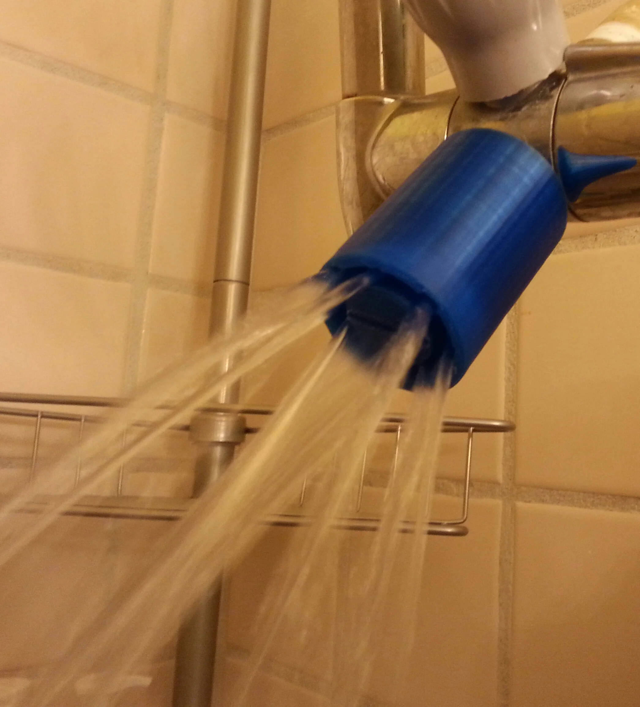 High Flow Mini Shower Head withSpreading Pattern. Fast Easy print.