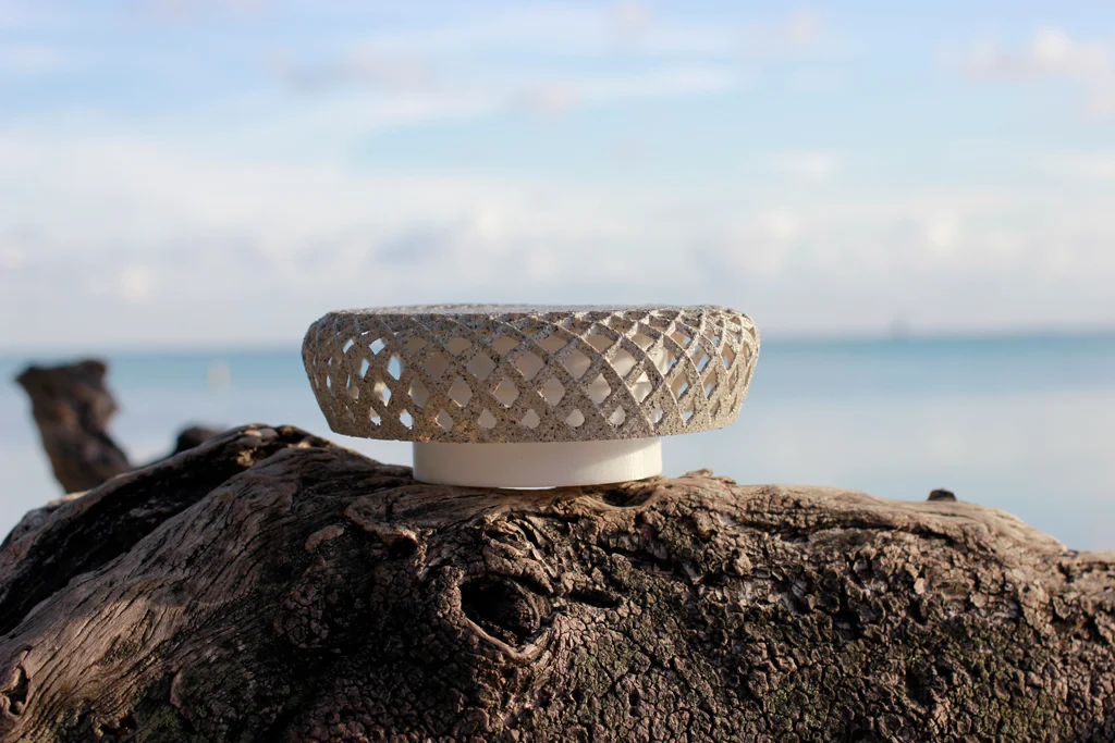D-LITE LED LAMP INTRIGUINGLY MESMERIZING
