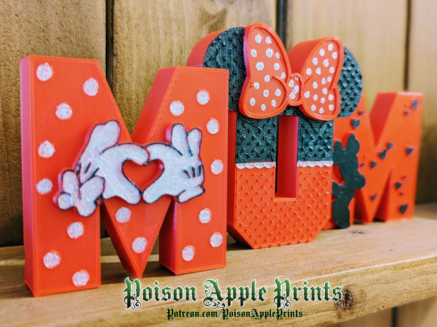 Minnie Mouse Mom Sign