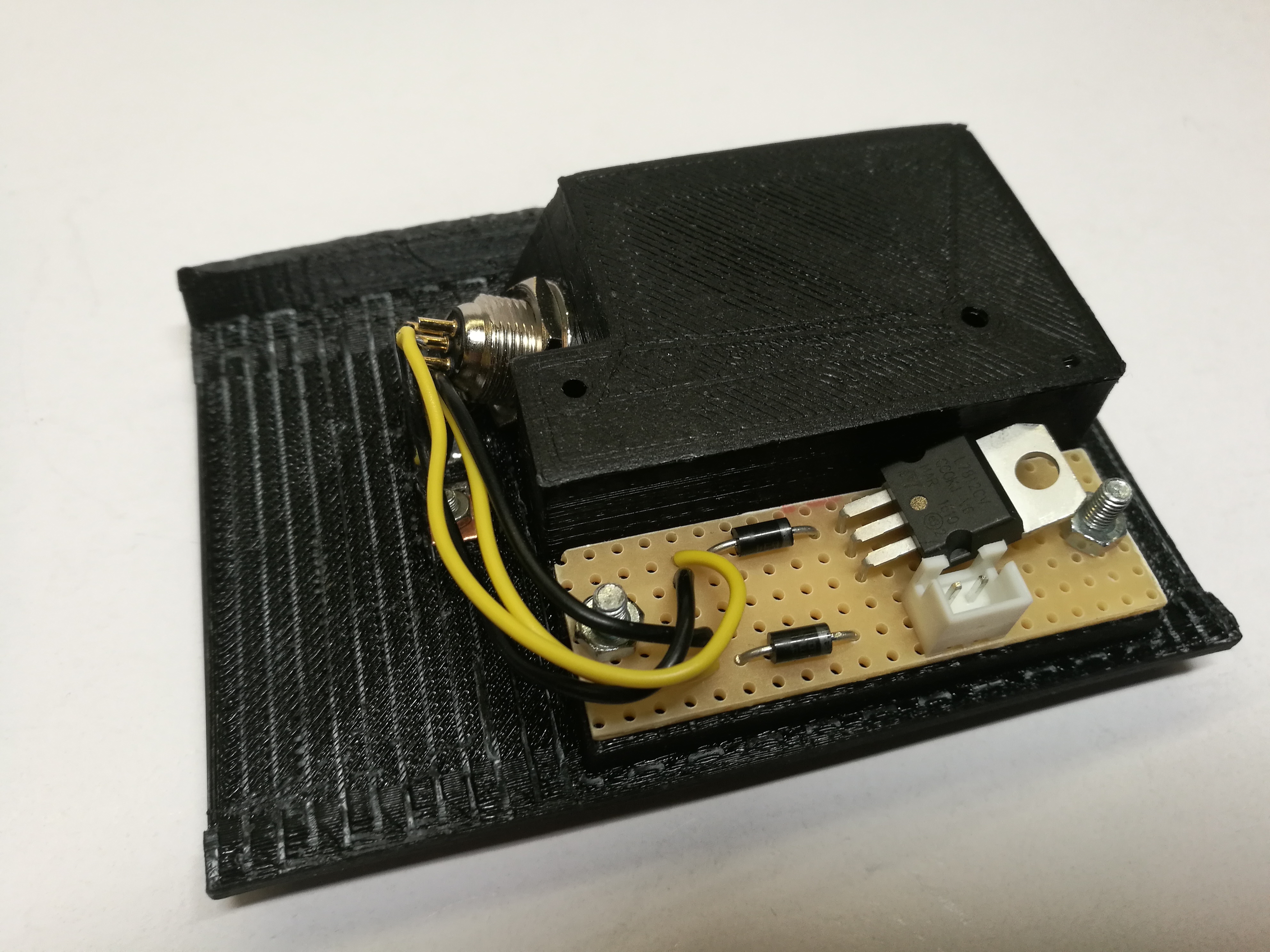 Tascam DR-60D MKII Canon LP-E6 Battery Adapter