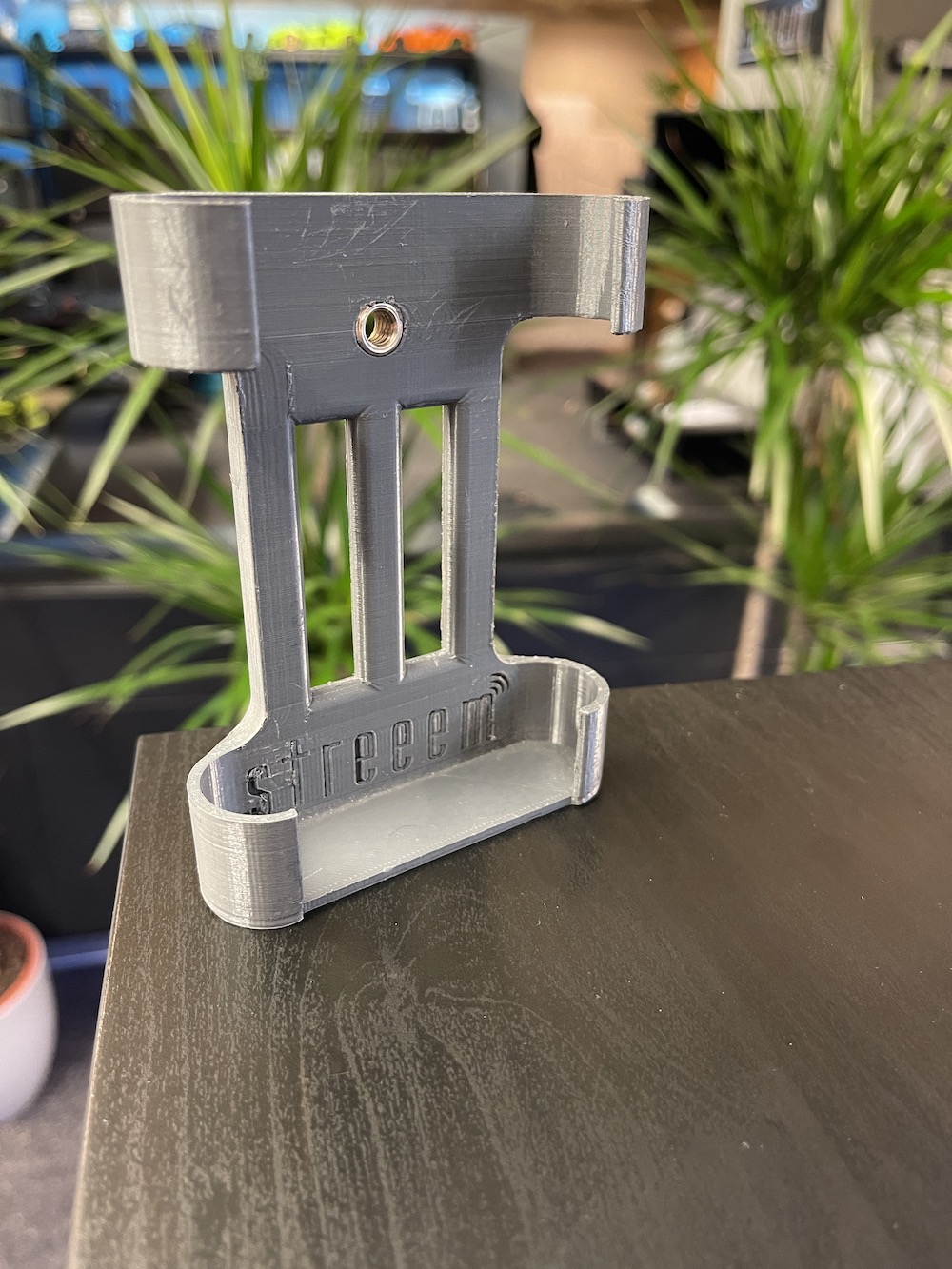 Anker Powercore 26800 battery - Tripod Mount
