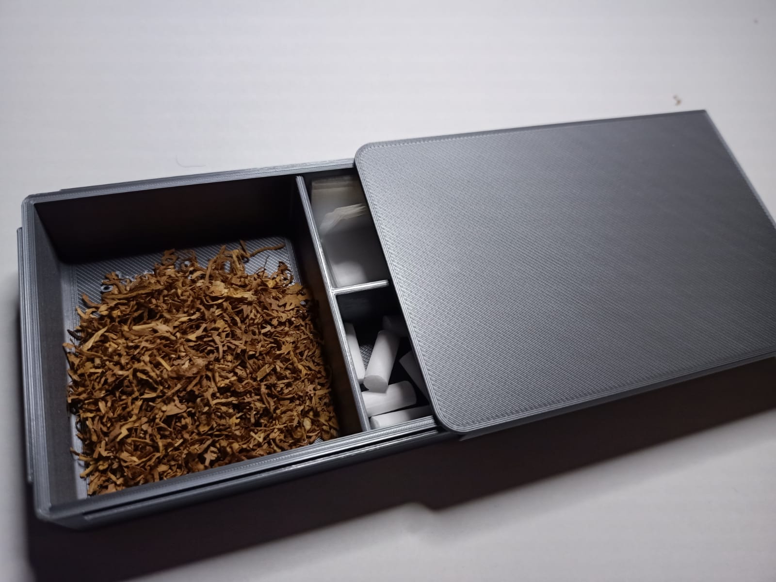 Rolling tobacco box