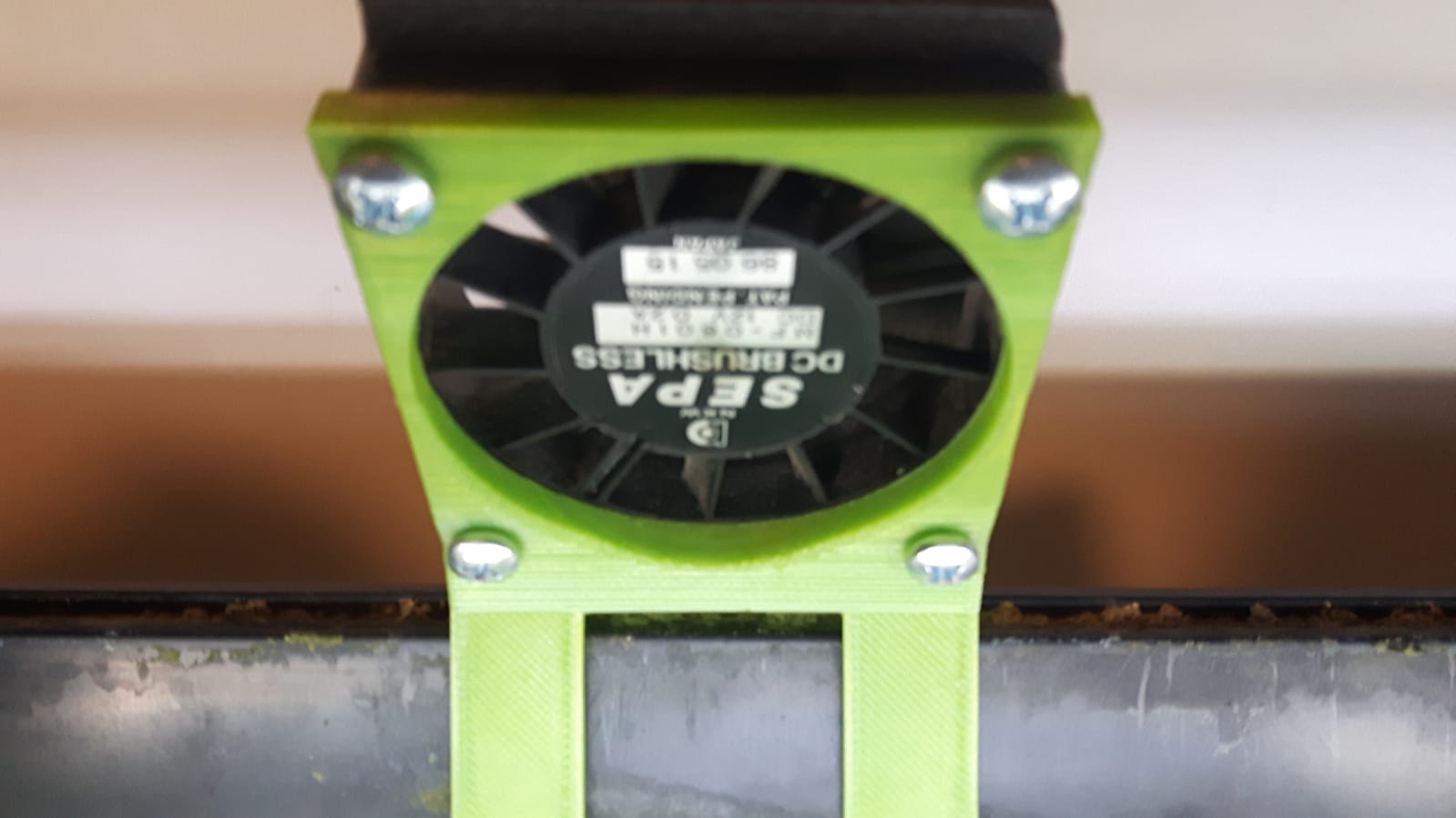 Cooling fan for Juwel Aquarium
