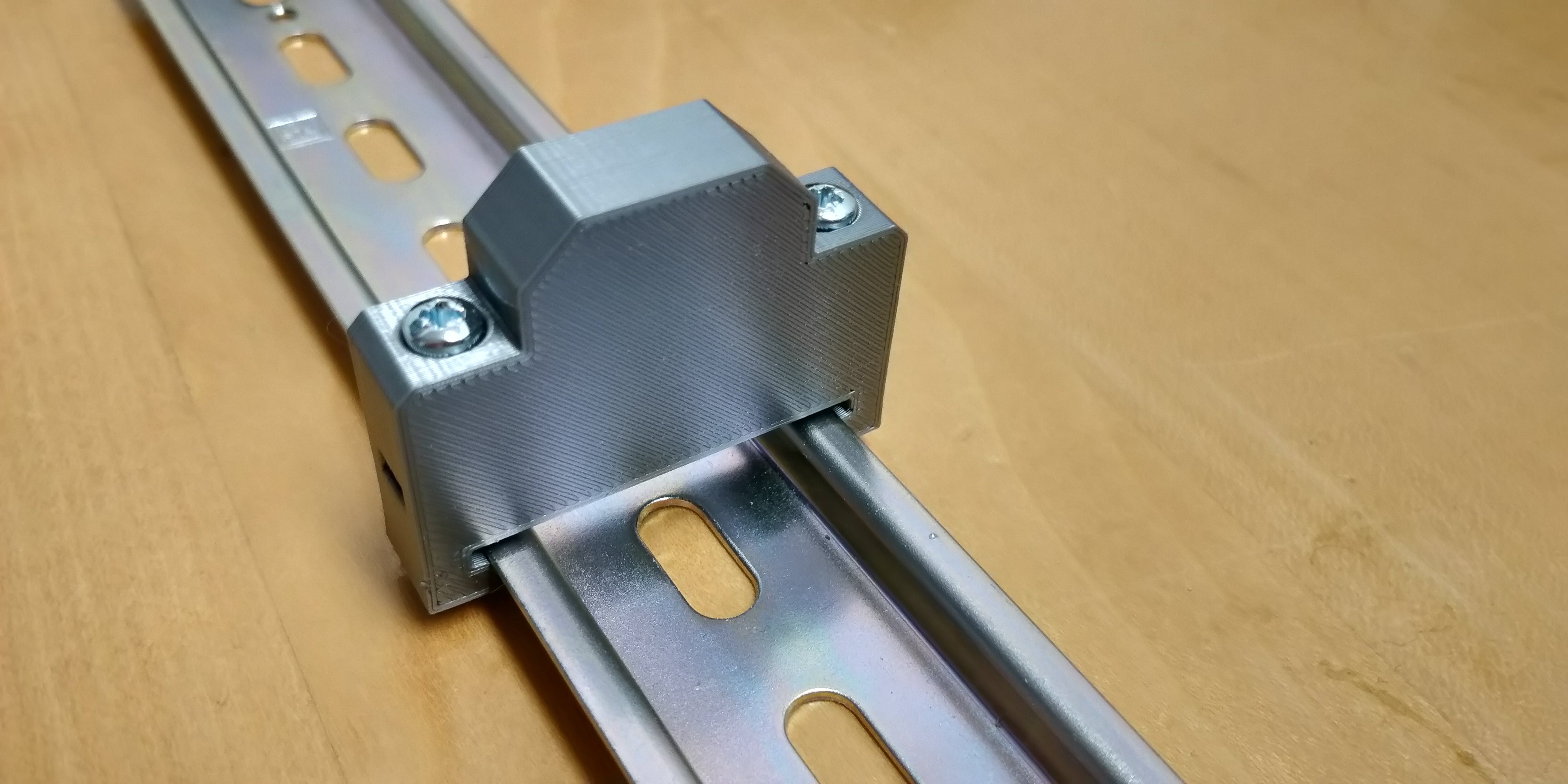 Din Rail End Block - 'normal' Screws