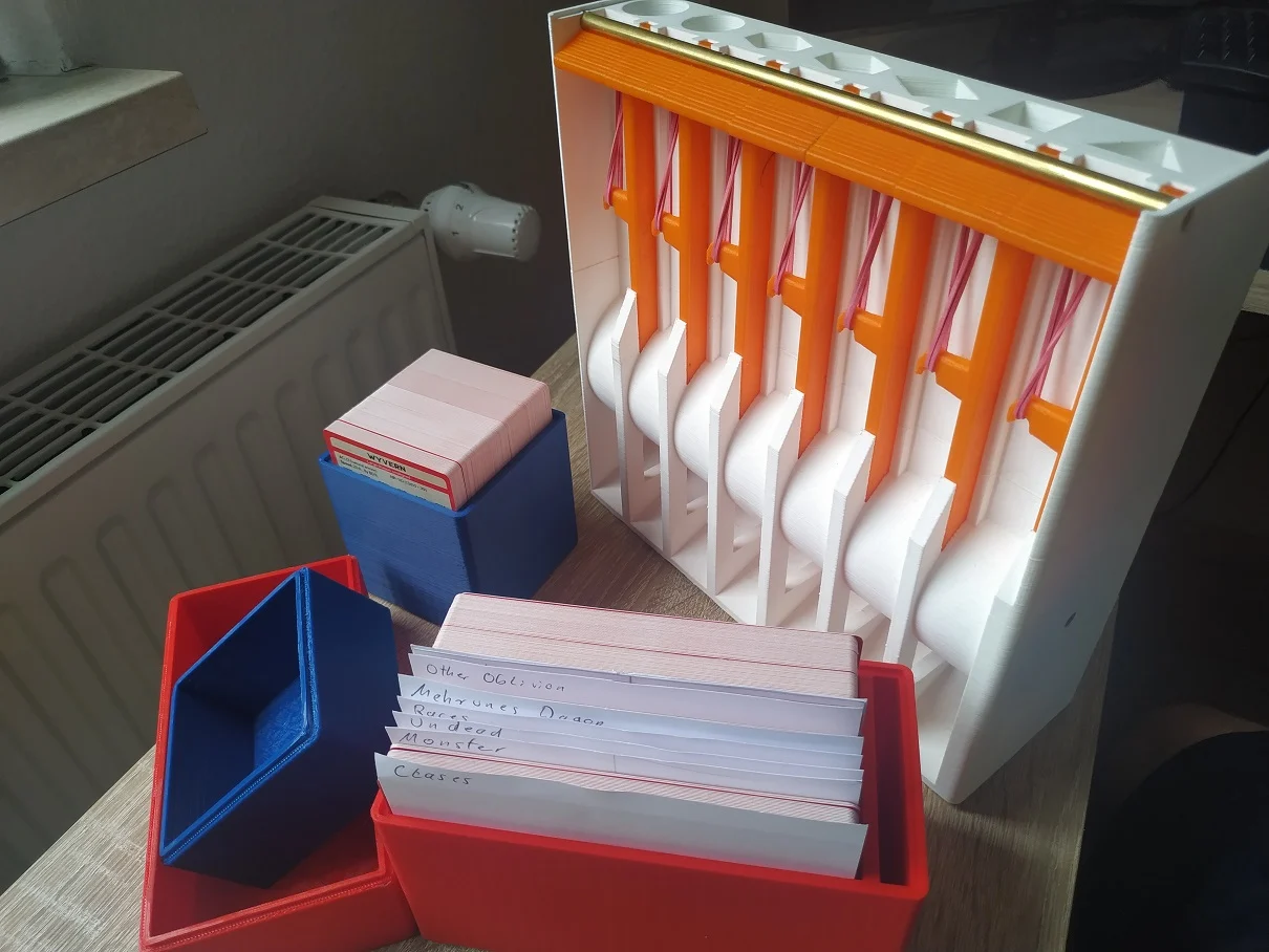 D&D Storage / Dice Dispenser