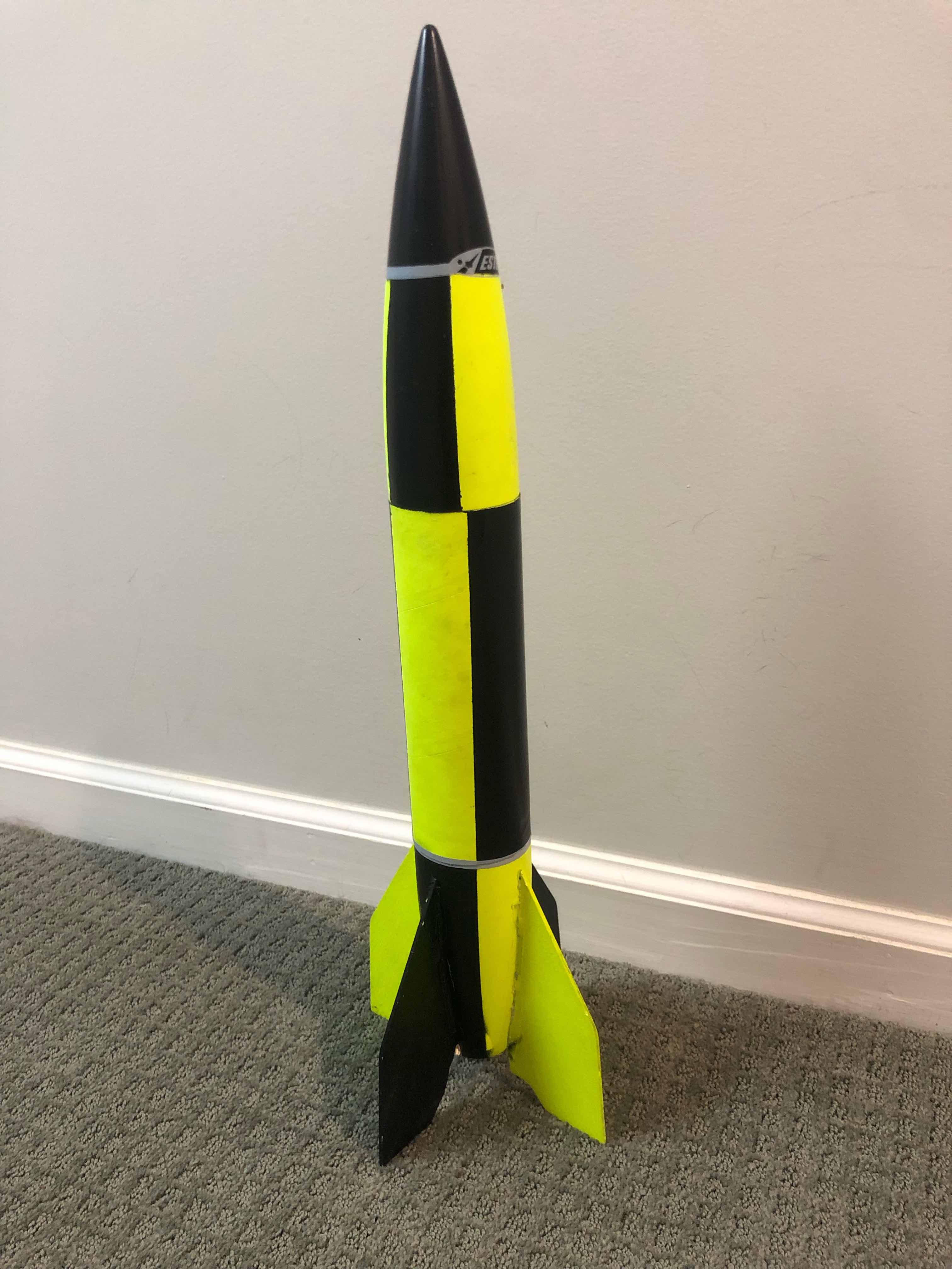 Estes style V2 Model Rocket