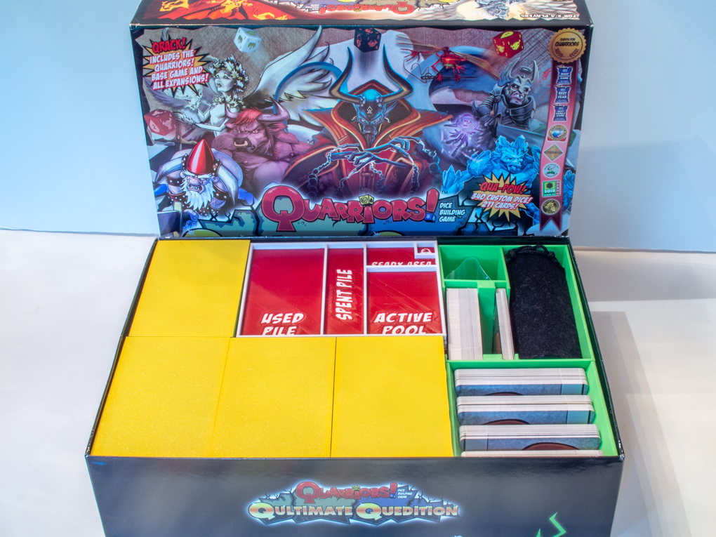 Quarriors Box Insert with Play Mats