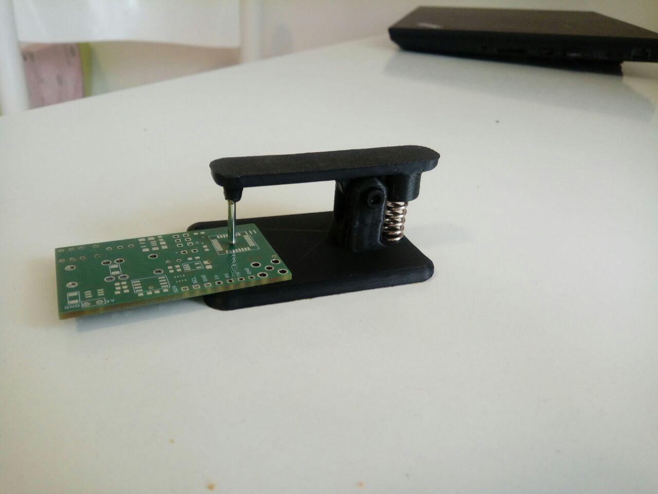 SMD soldering clamp