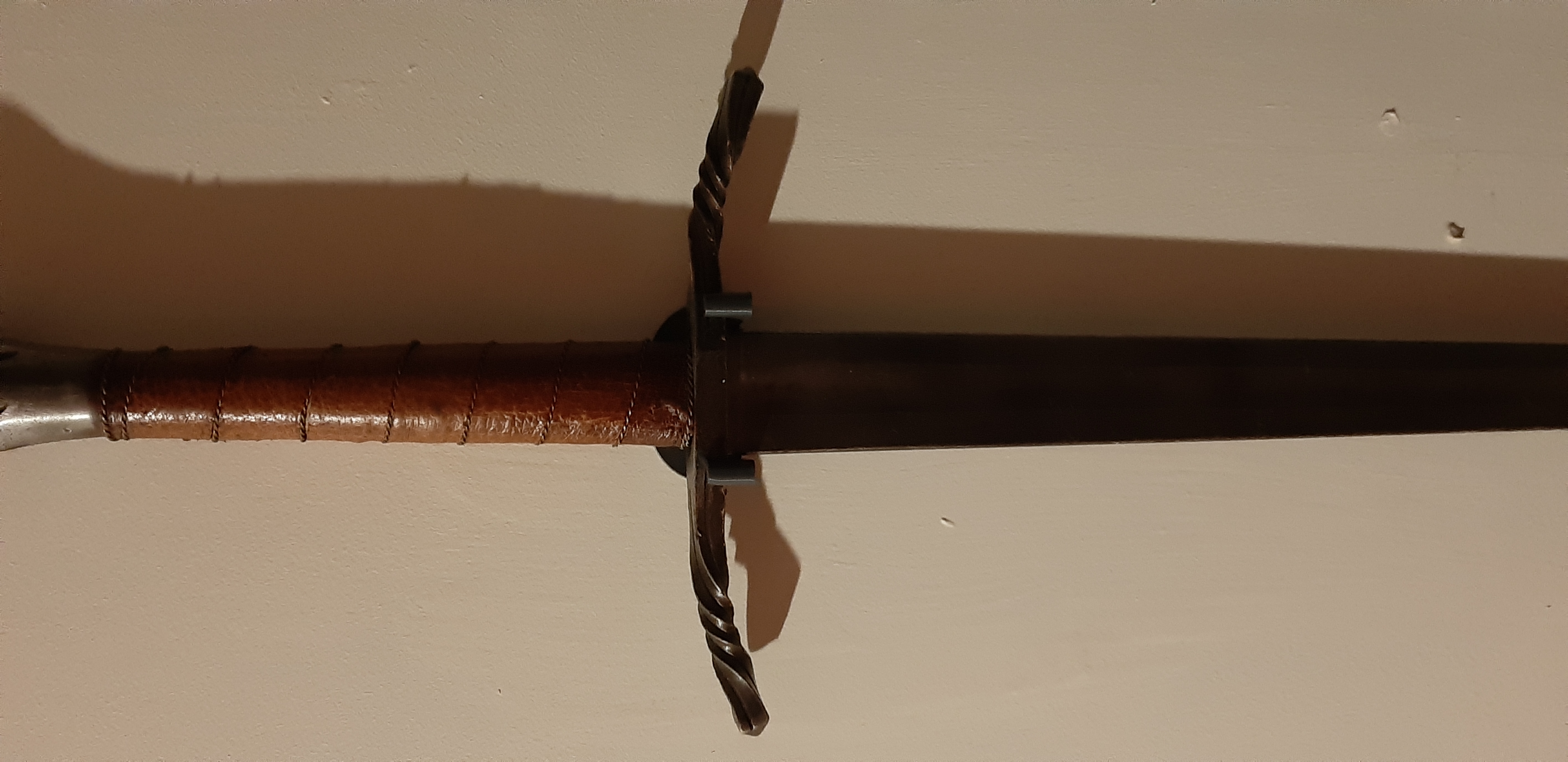 Sword Wall Support (One Hand & Bastard)