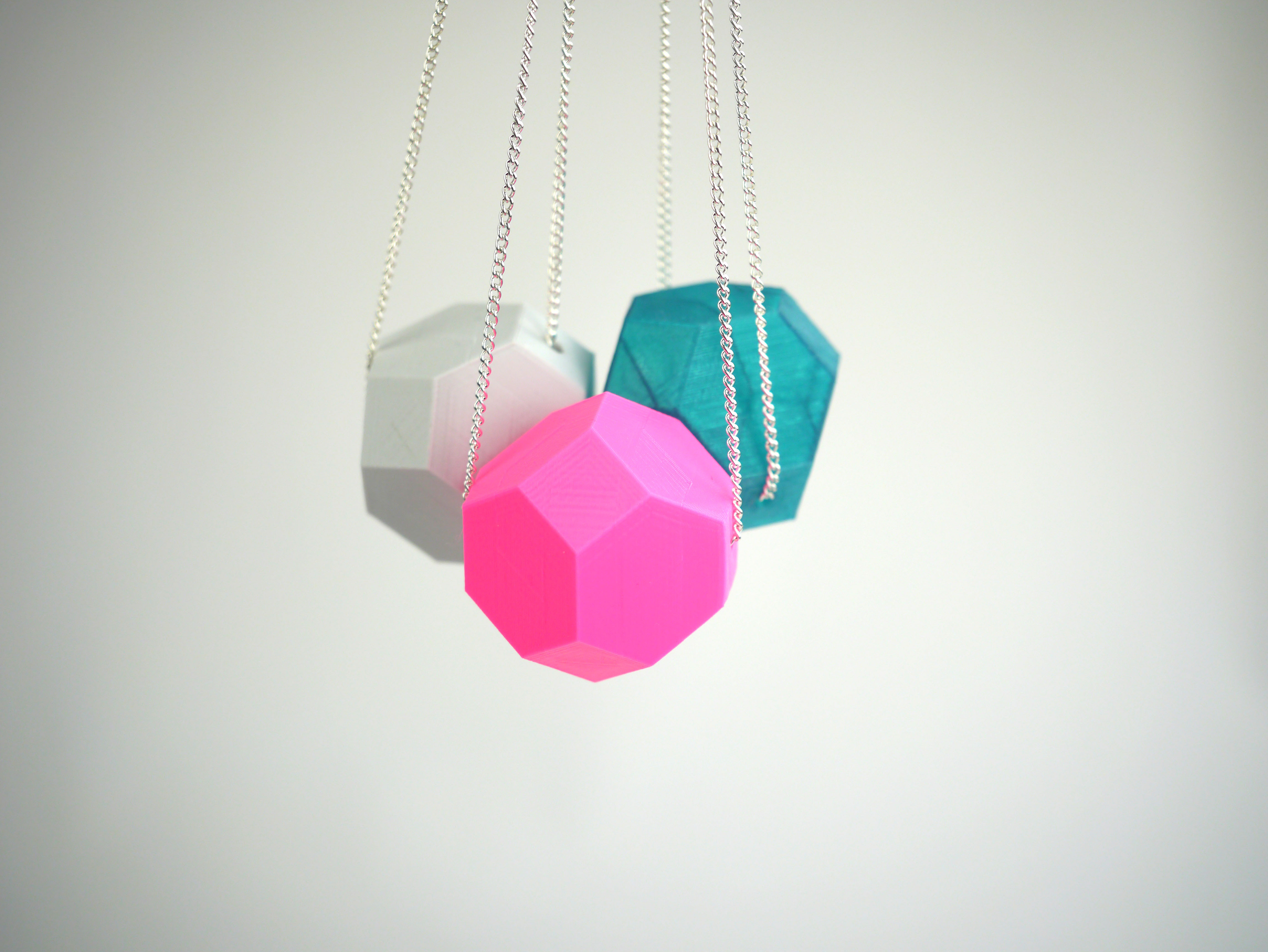 Large Geometric Bead