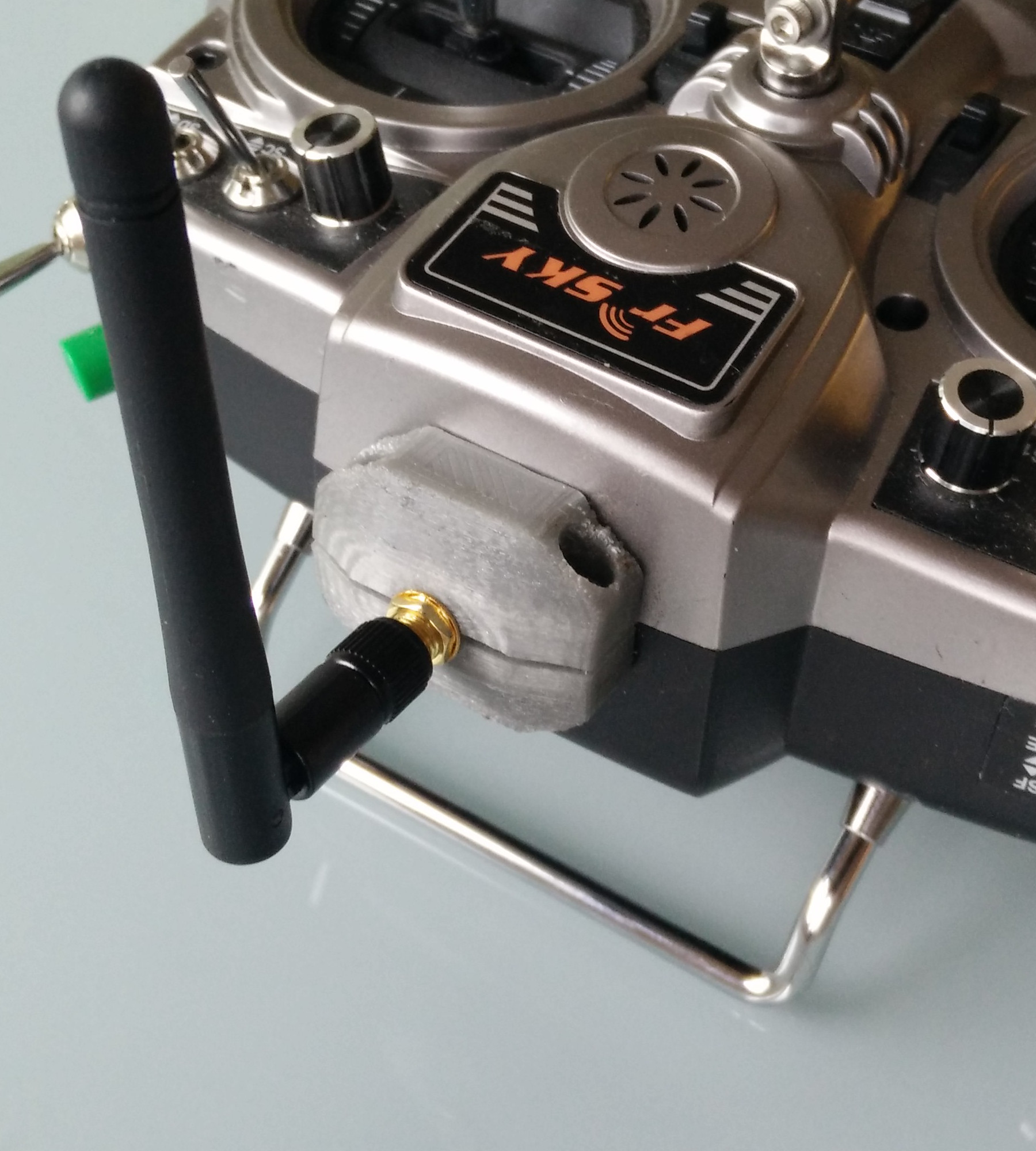 Support for Taranis antenna plug