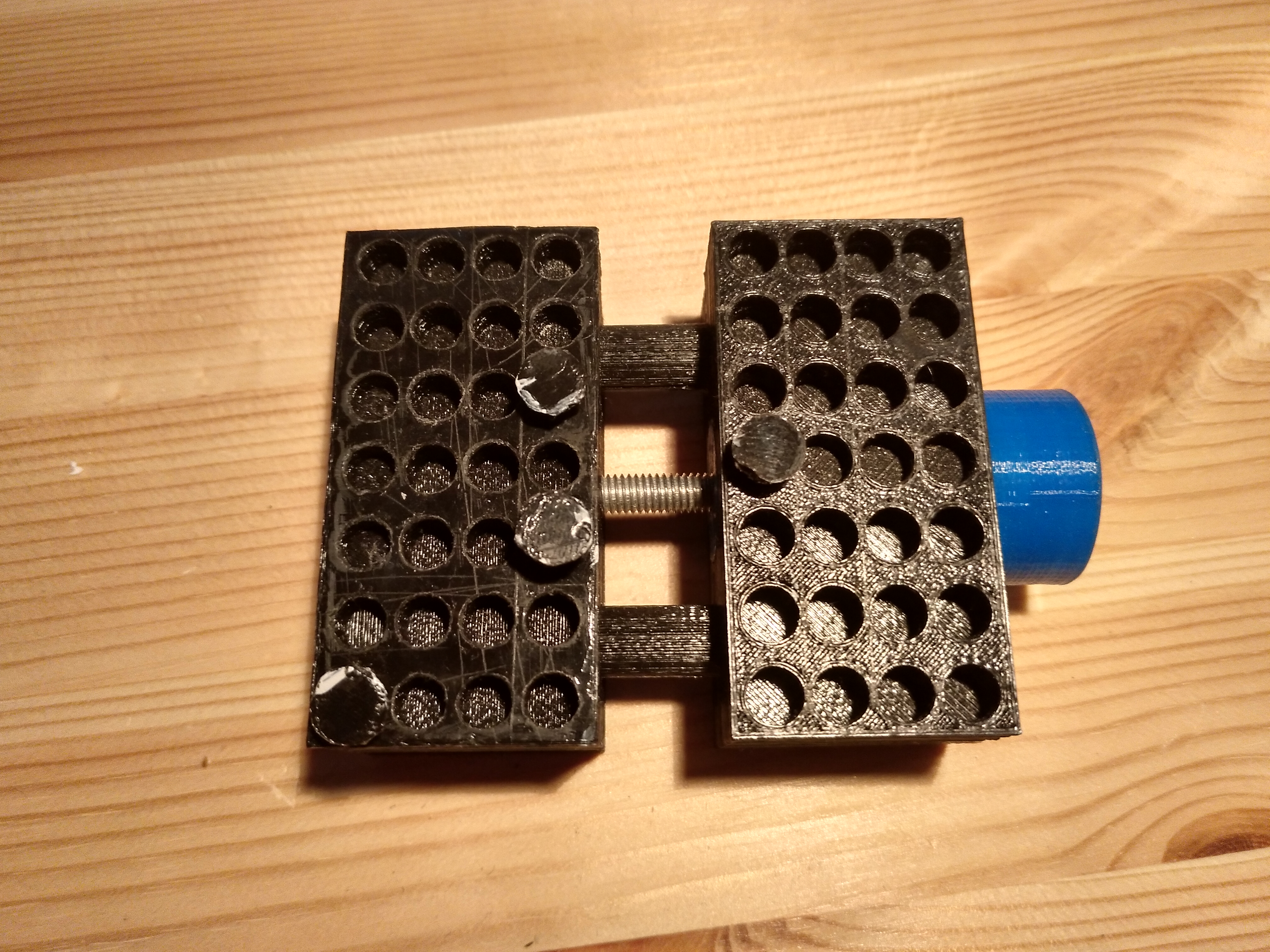 Vise mini portable