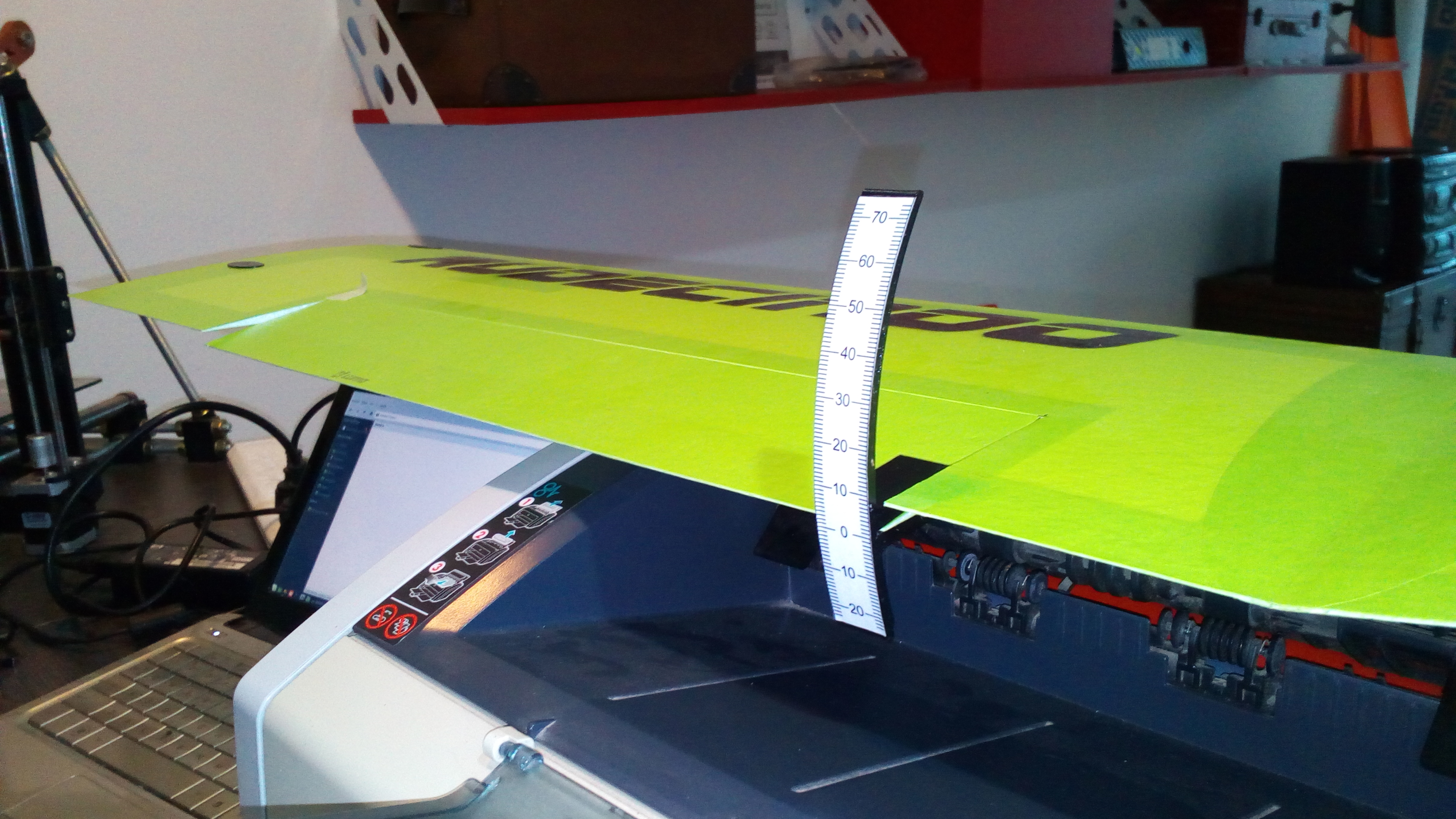 throw-meter aileron/flap
