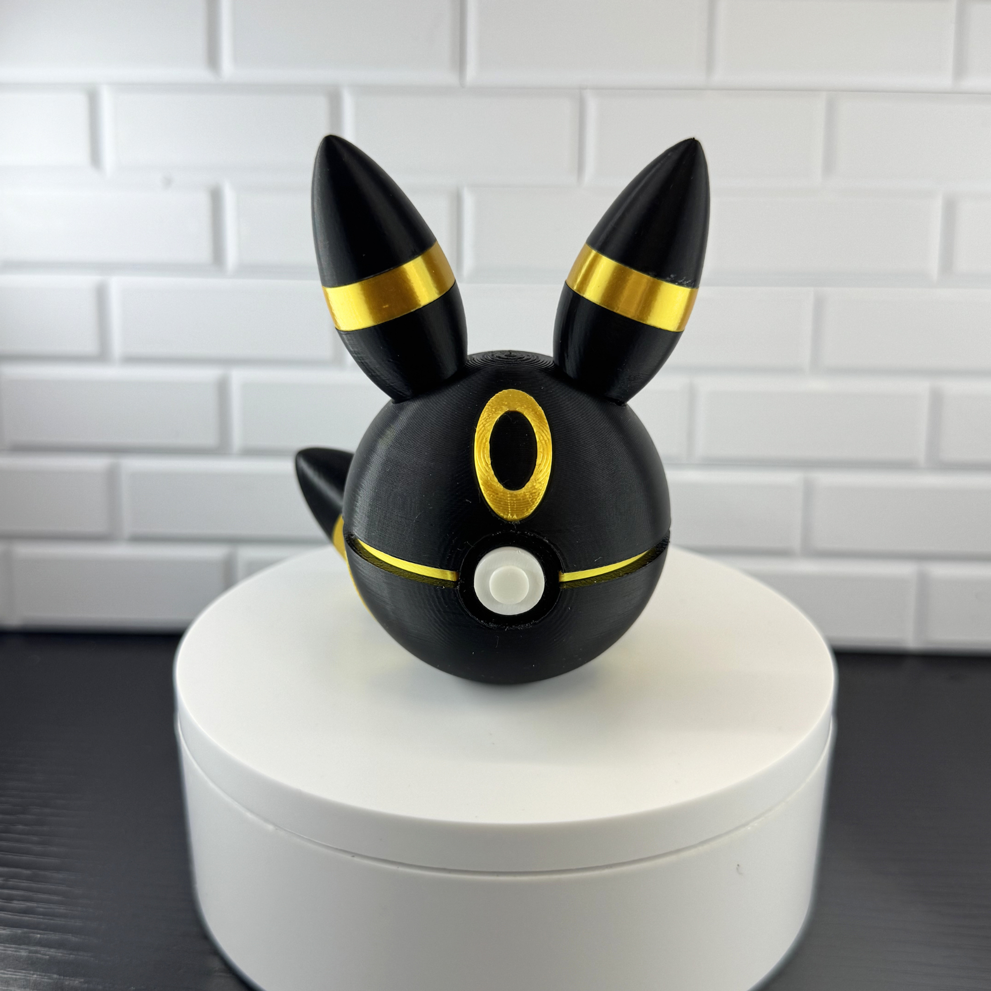 Umbreon PokeBall