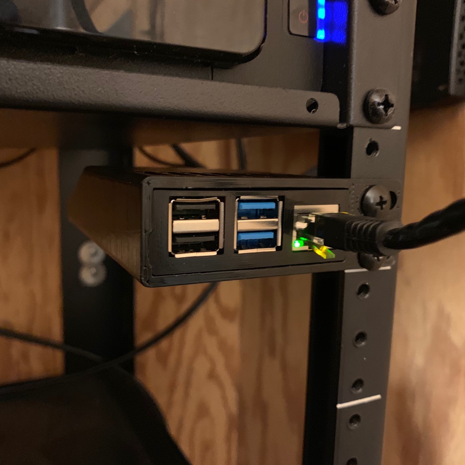 Rackmount Raspberry Pi 3/4 Case
