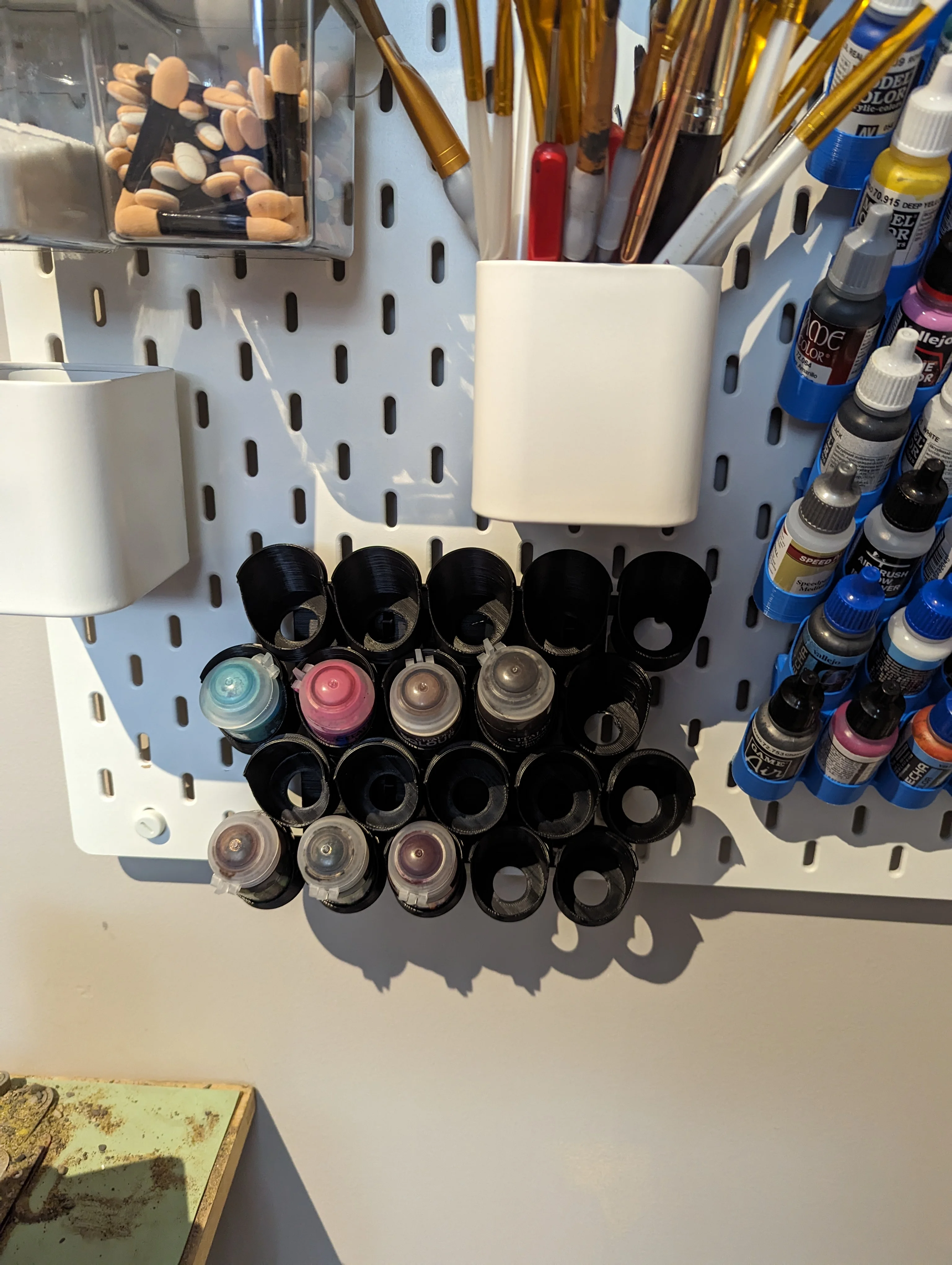 IKEA Skadis Pegboard - Games Workshop Paint Bottle Holder V2